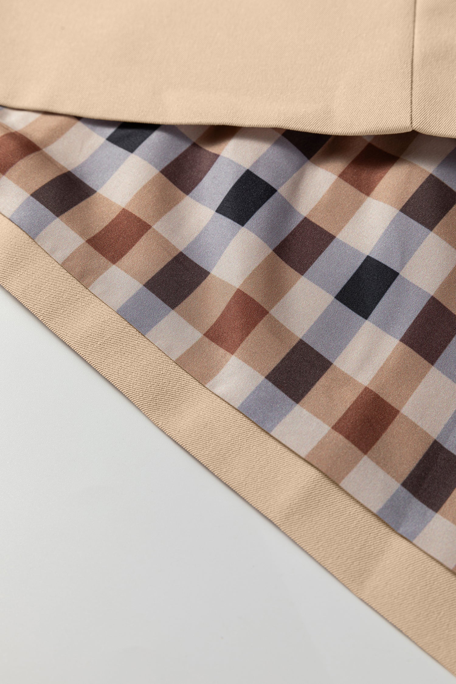 Patchwork Plaid Liner Single Breasted Trench Coat in Parchment