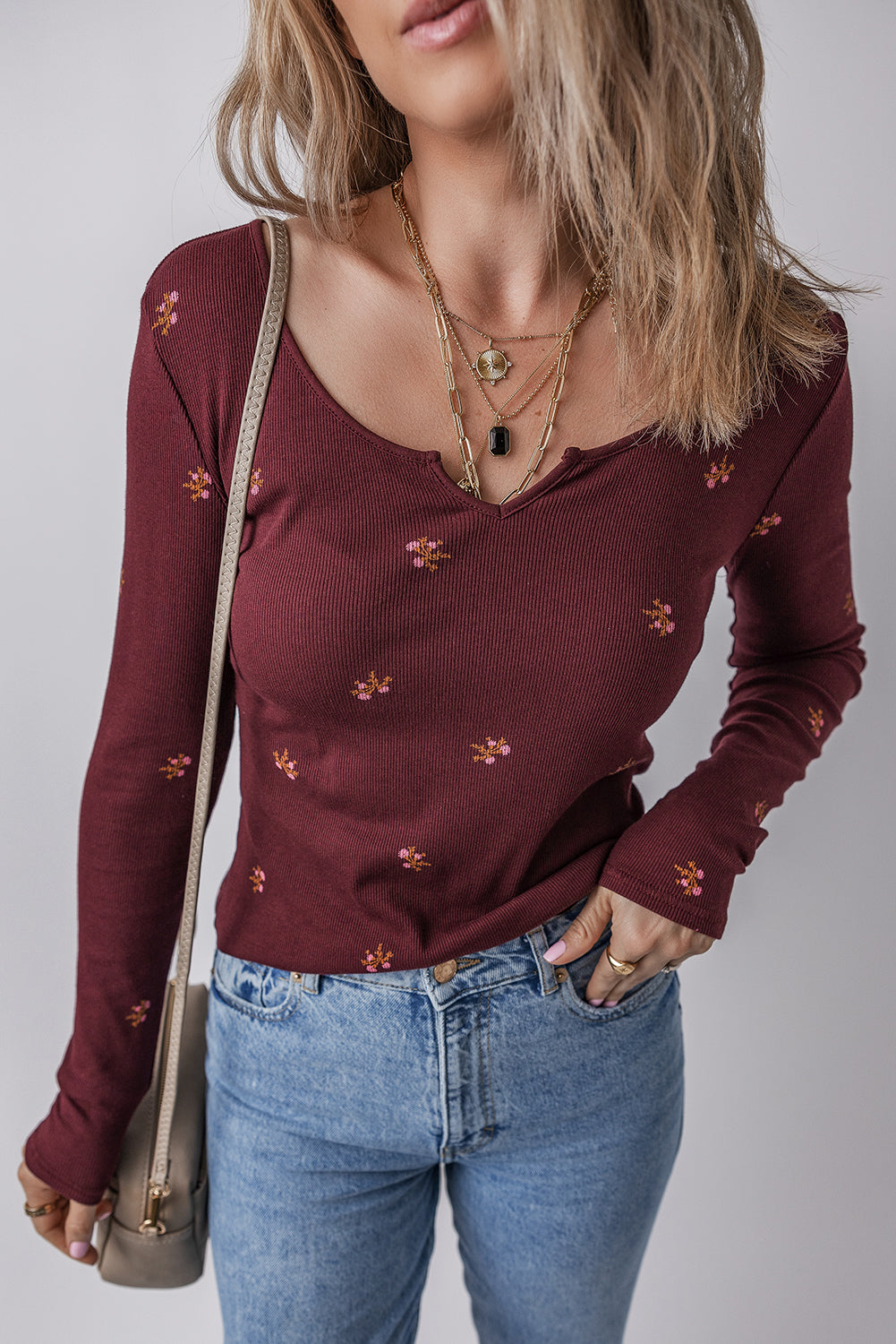 Notched Neck Floral-Print Rib-Knit Long-Sleeved Top in Burgundy