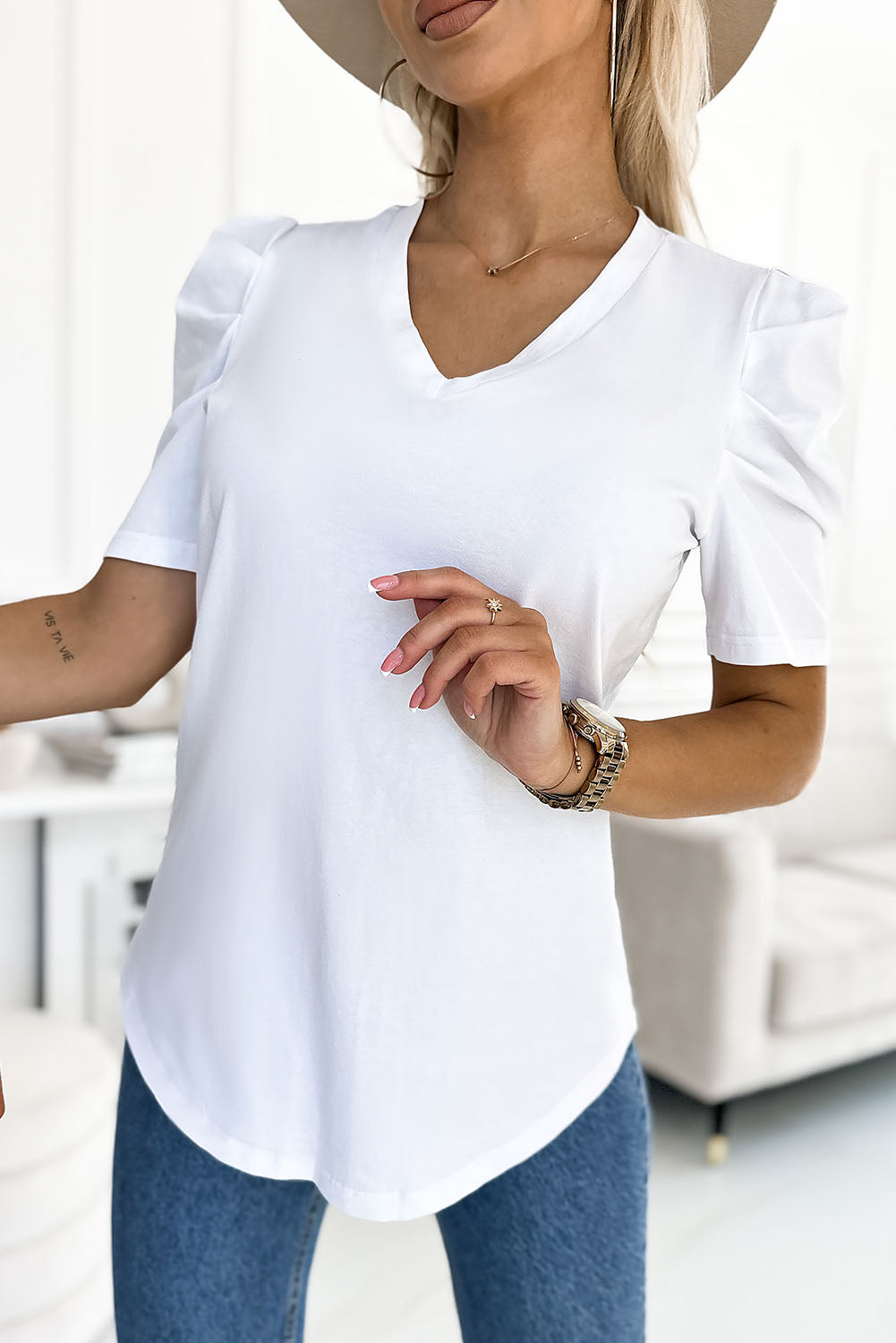 Women's T-shirt with Balloon Sleeve V Neck