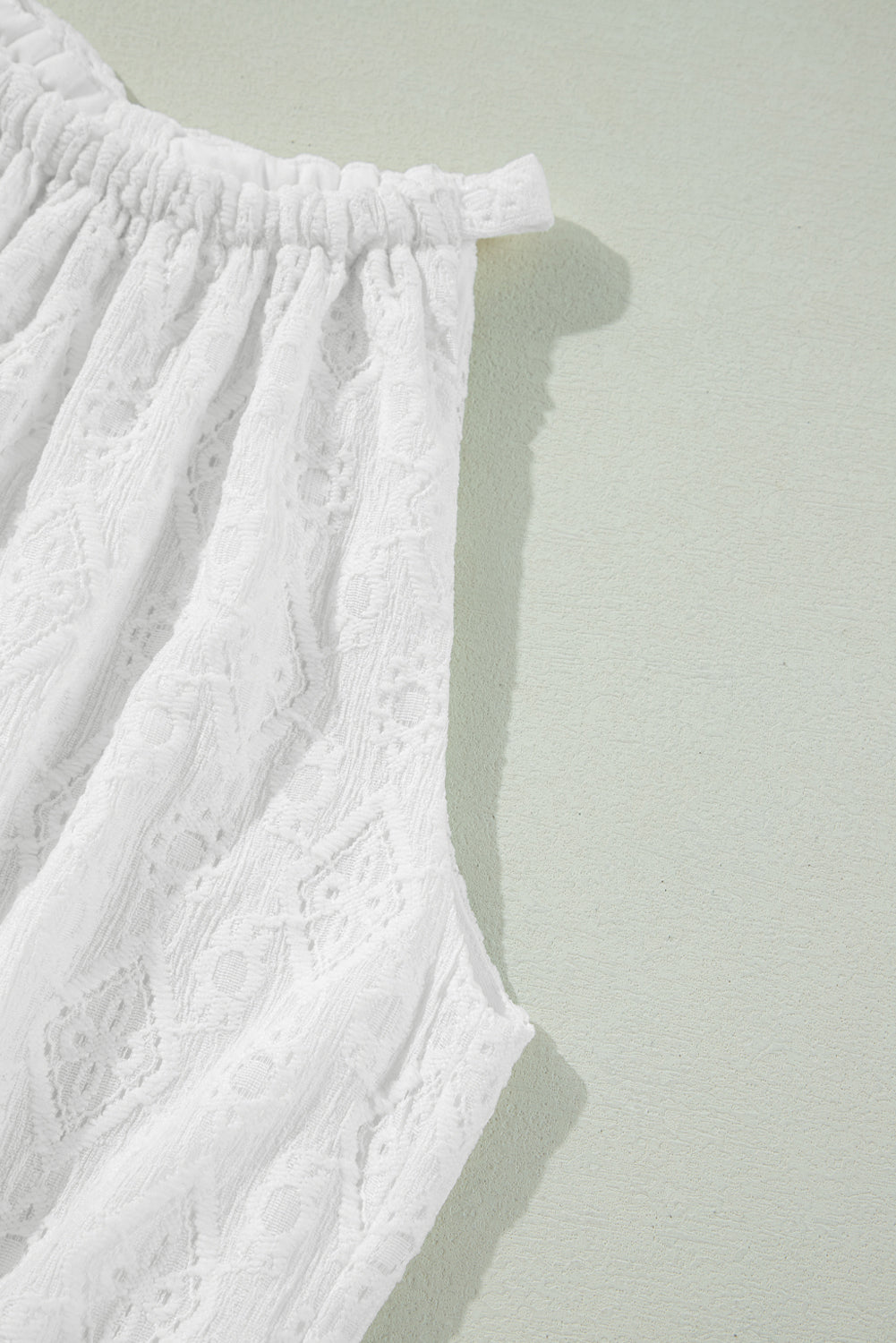 Summer Chic White Lace Sleeveless Mini Dress