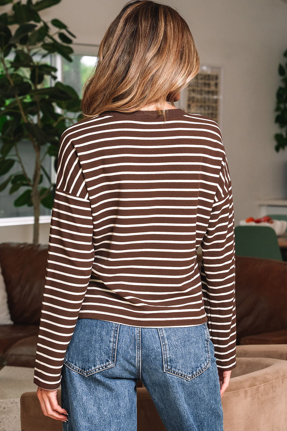 Cropped Stripe Rib-Knit Crew-Neck Long-Sleeved T Shirt in Brown