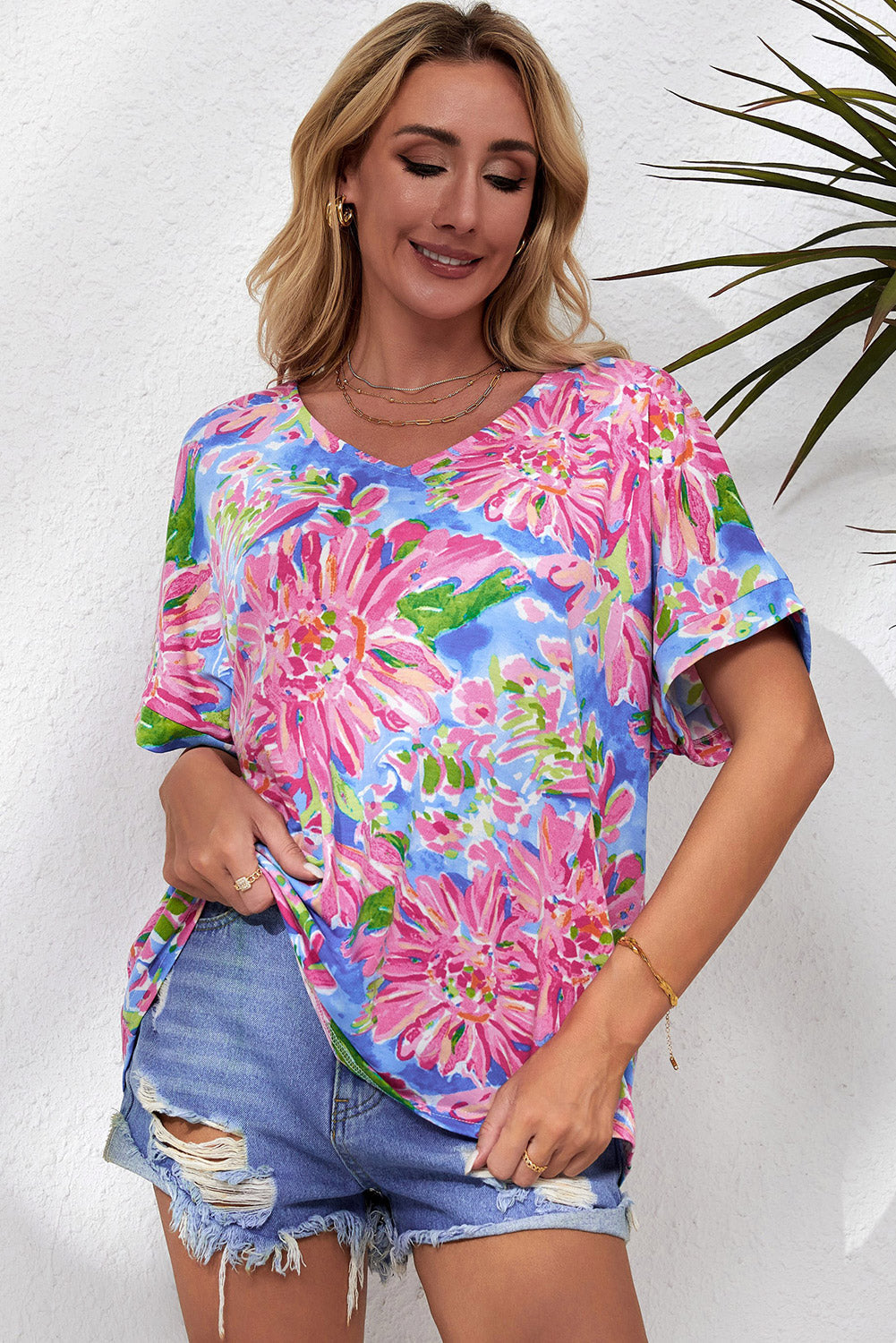 Women's Pink Floral-Print Print V Neck T Shirt