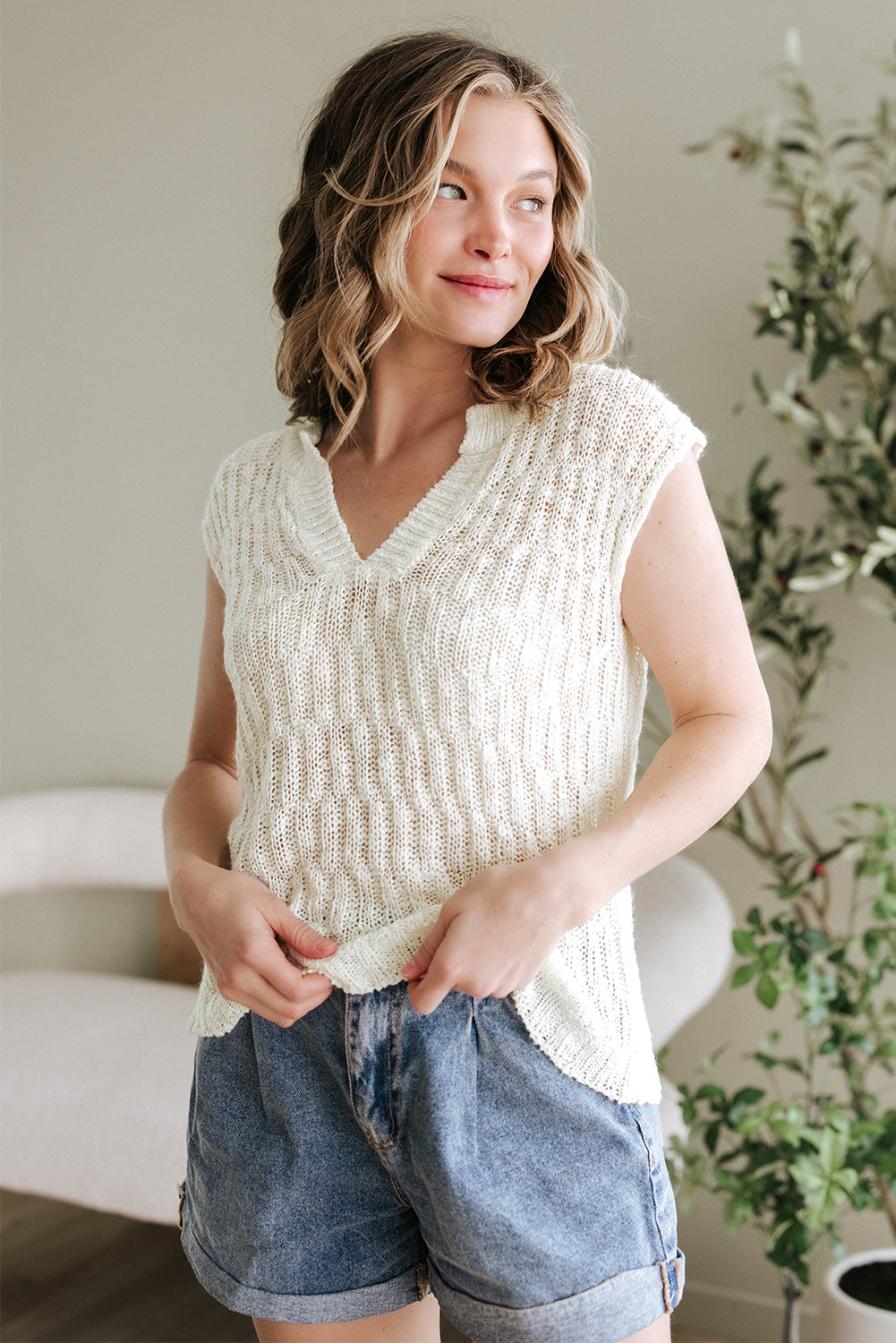 White Notched V Neck Short Sleeve Sweater