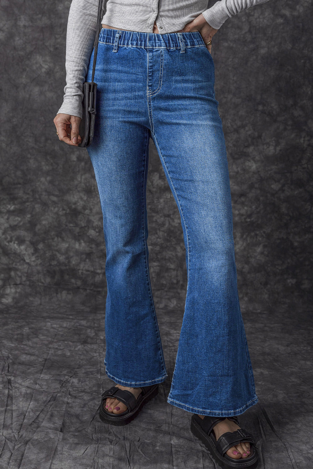 Women's Elastic High-Rise Flare Jeans