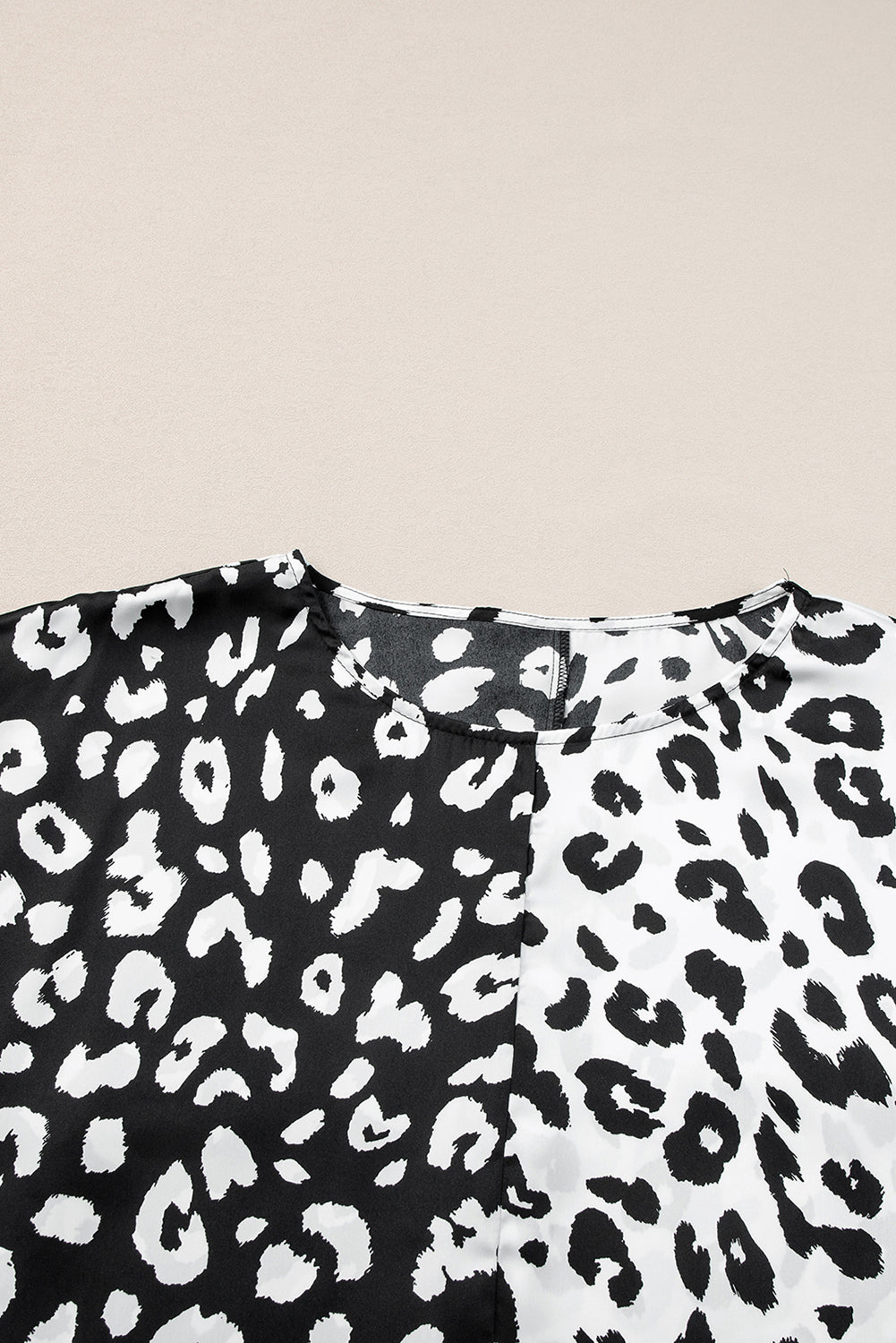 Women's Blouse with Plus Size Contrast Leopard-Print