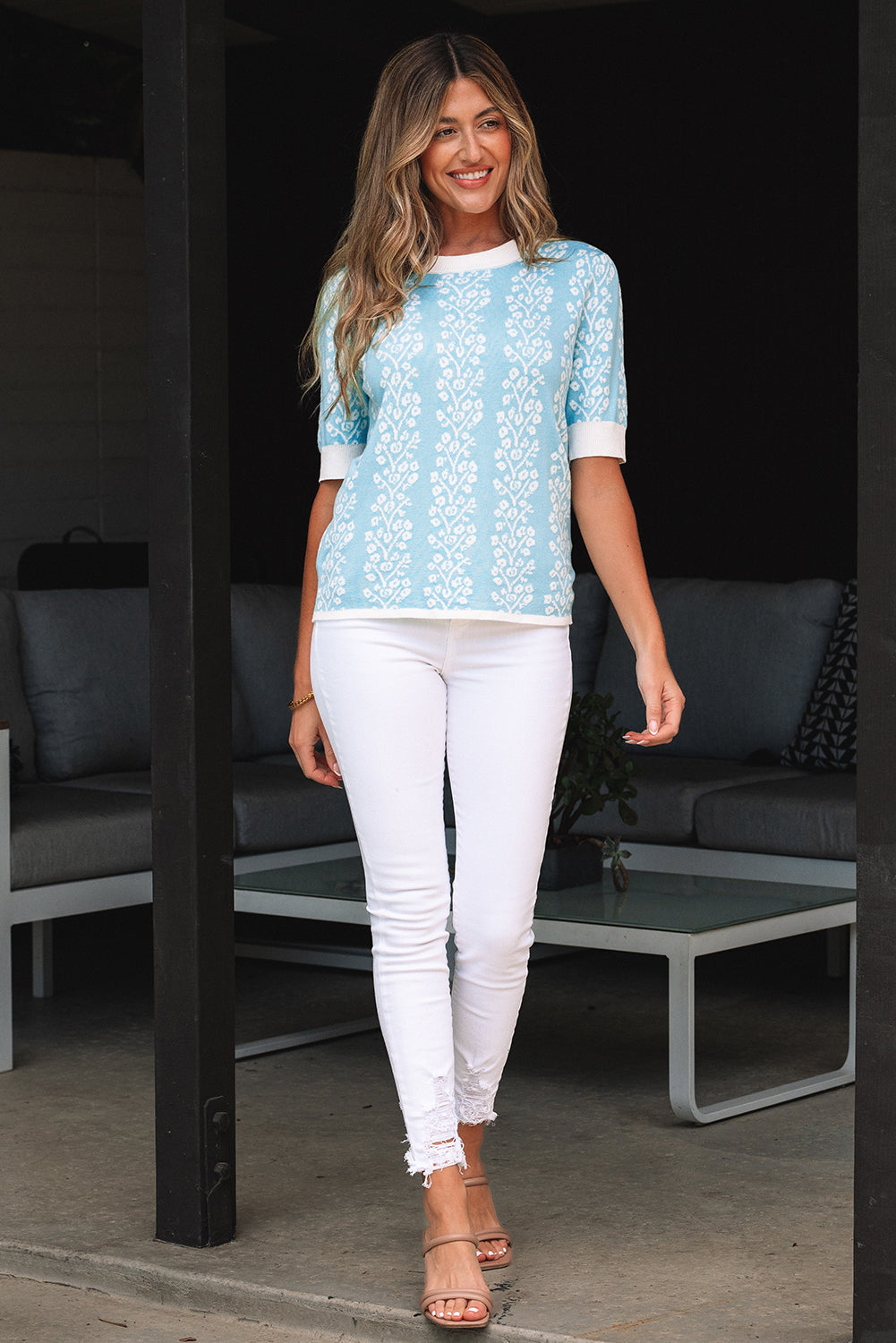 Contrast Floral Crewneck Short-Sleeved Knit Top