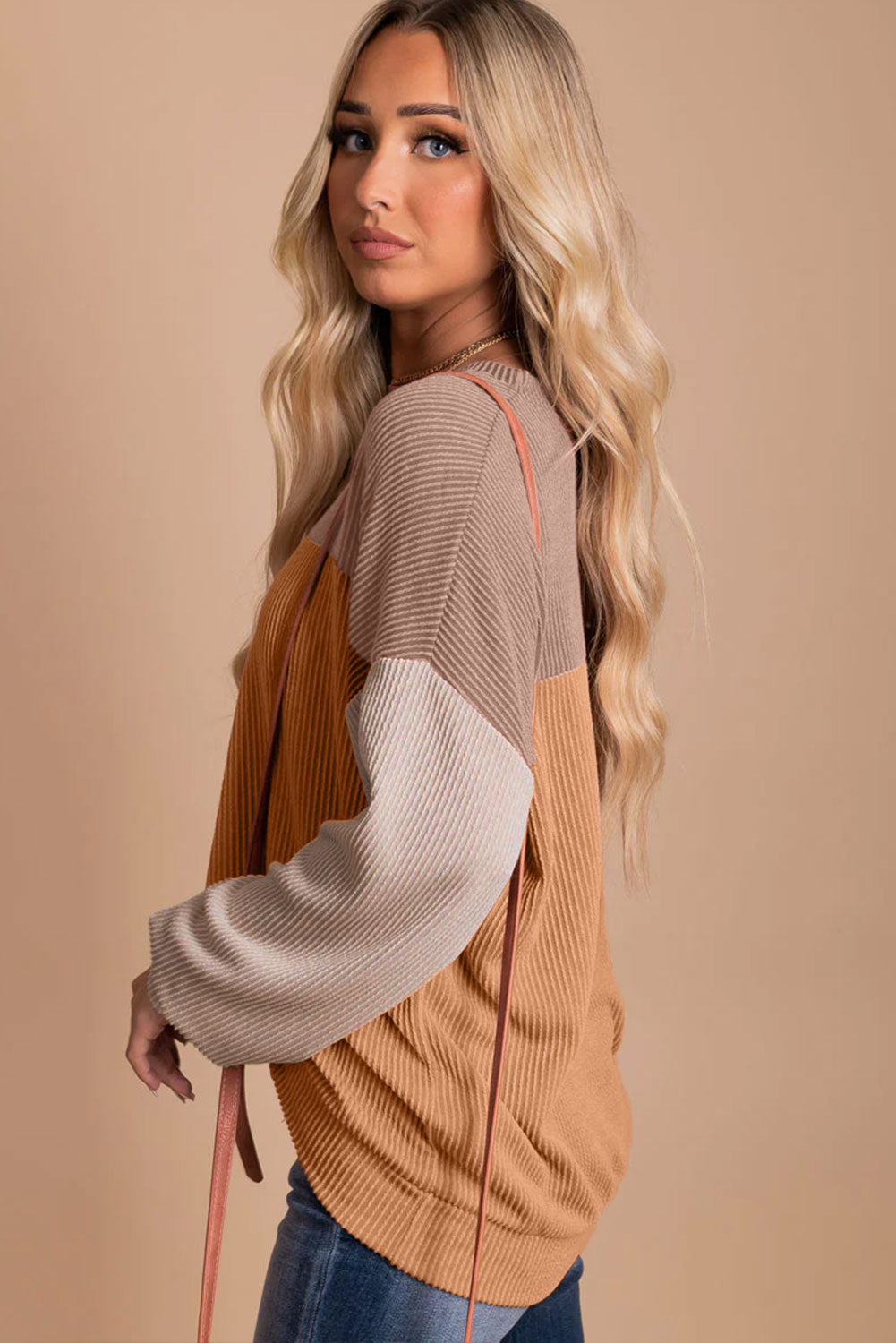 Women's Top Featuring Rib-Knitted Loose Color-Block