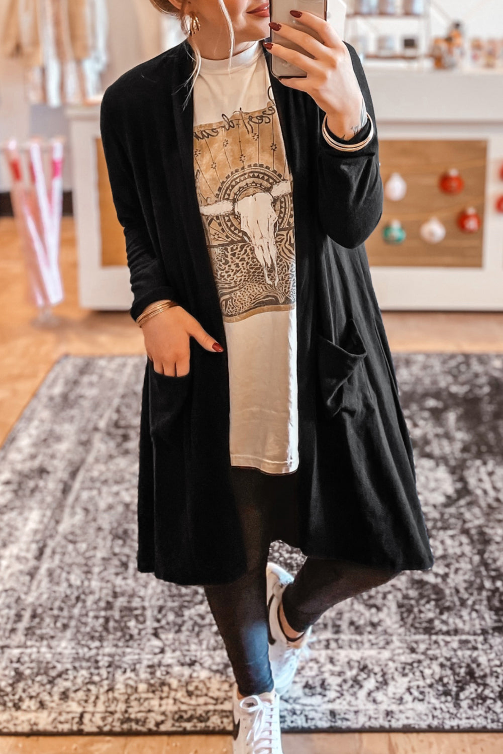 Solid Open-Front Cardigan Featuring a Pocket in Black
