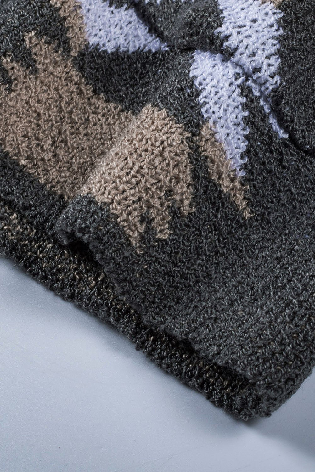 Women's Cardigan with Gray Moraga Aztec