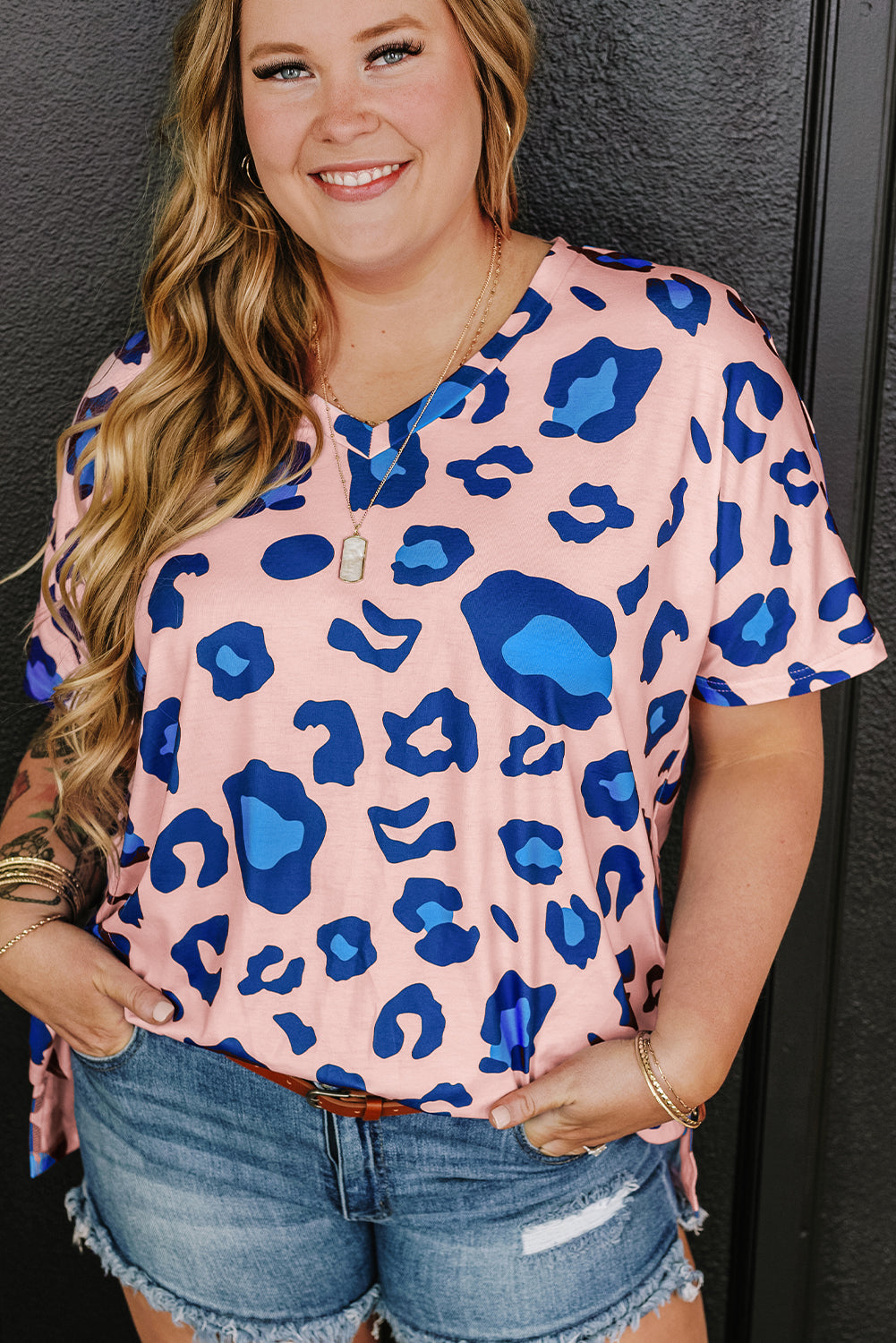 Women's V Neck Plus Size Leopard-Print Print Tee