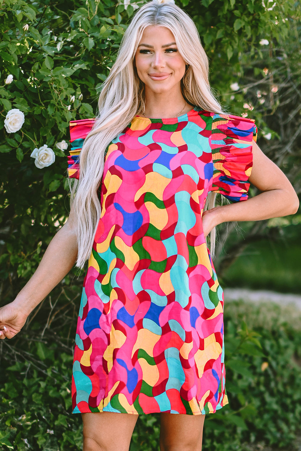 Women's Dress Featuring Shift Abstract Ruffle-Trimmed Sleeve