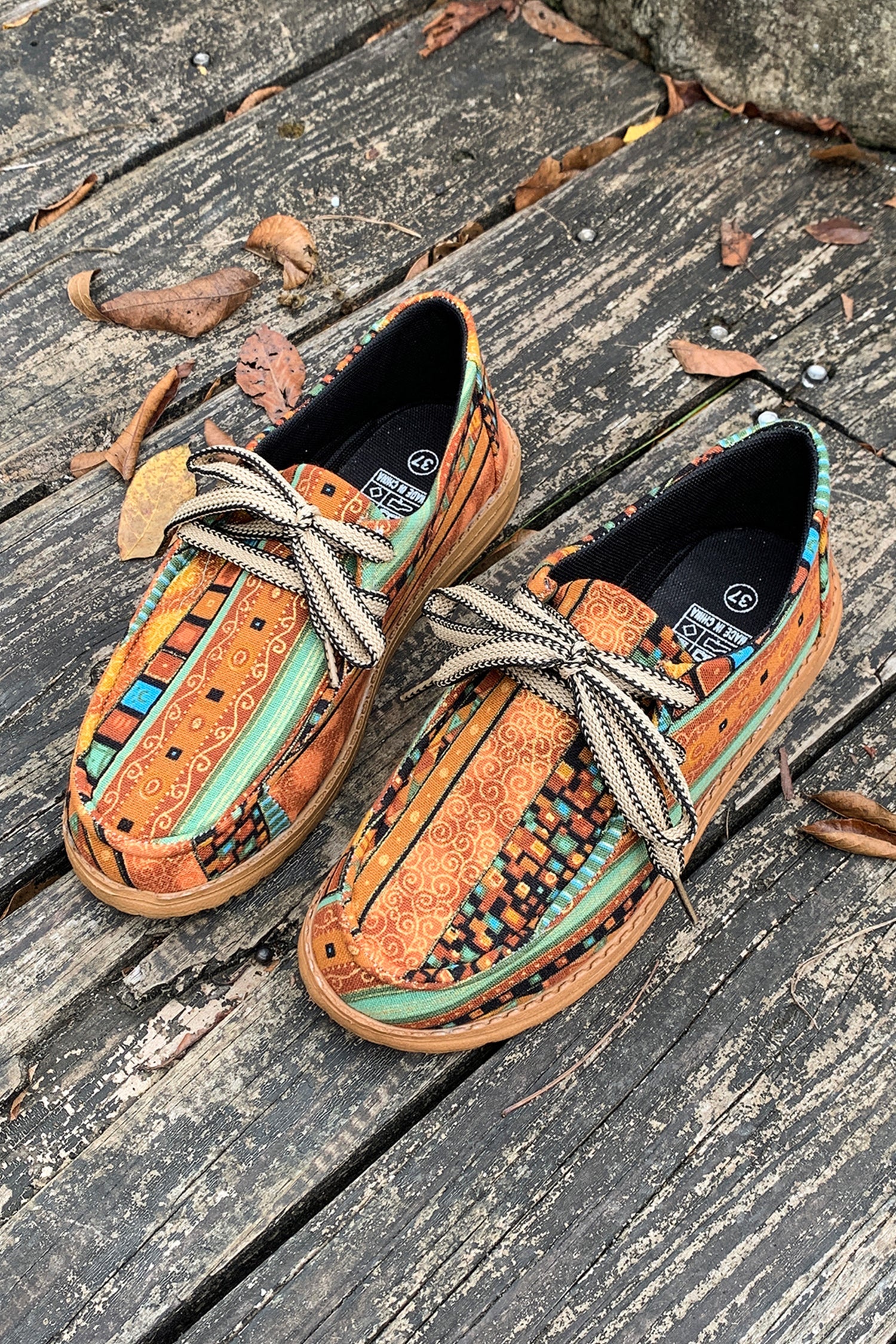 Artistic Print Ethnic Print Lace-up Detail Comfort Loafer Shoes