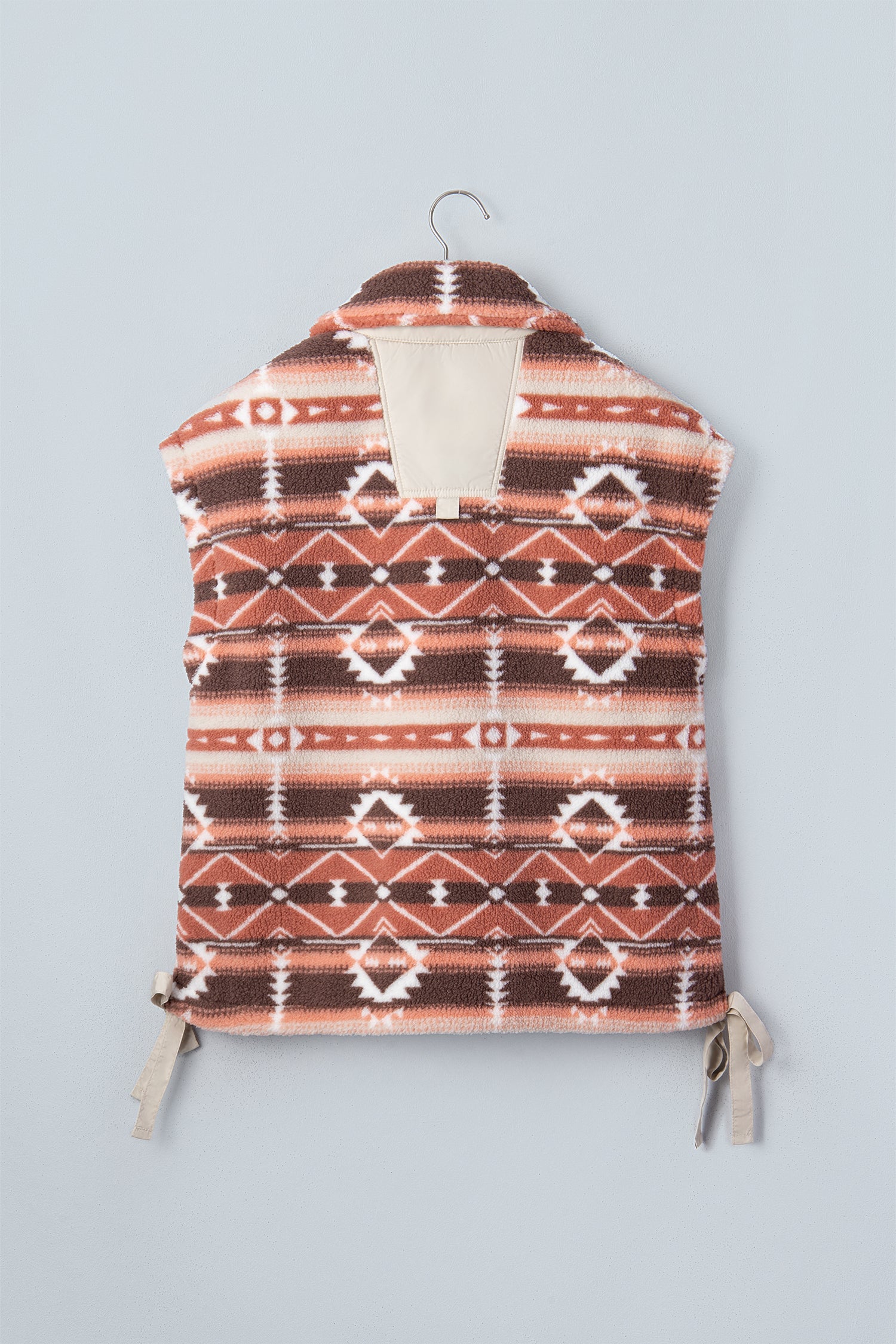 Fleece Geometric Print Metal Button Placket Shift Silhouette Vest in Multicolour