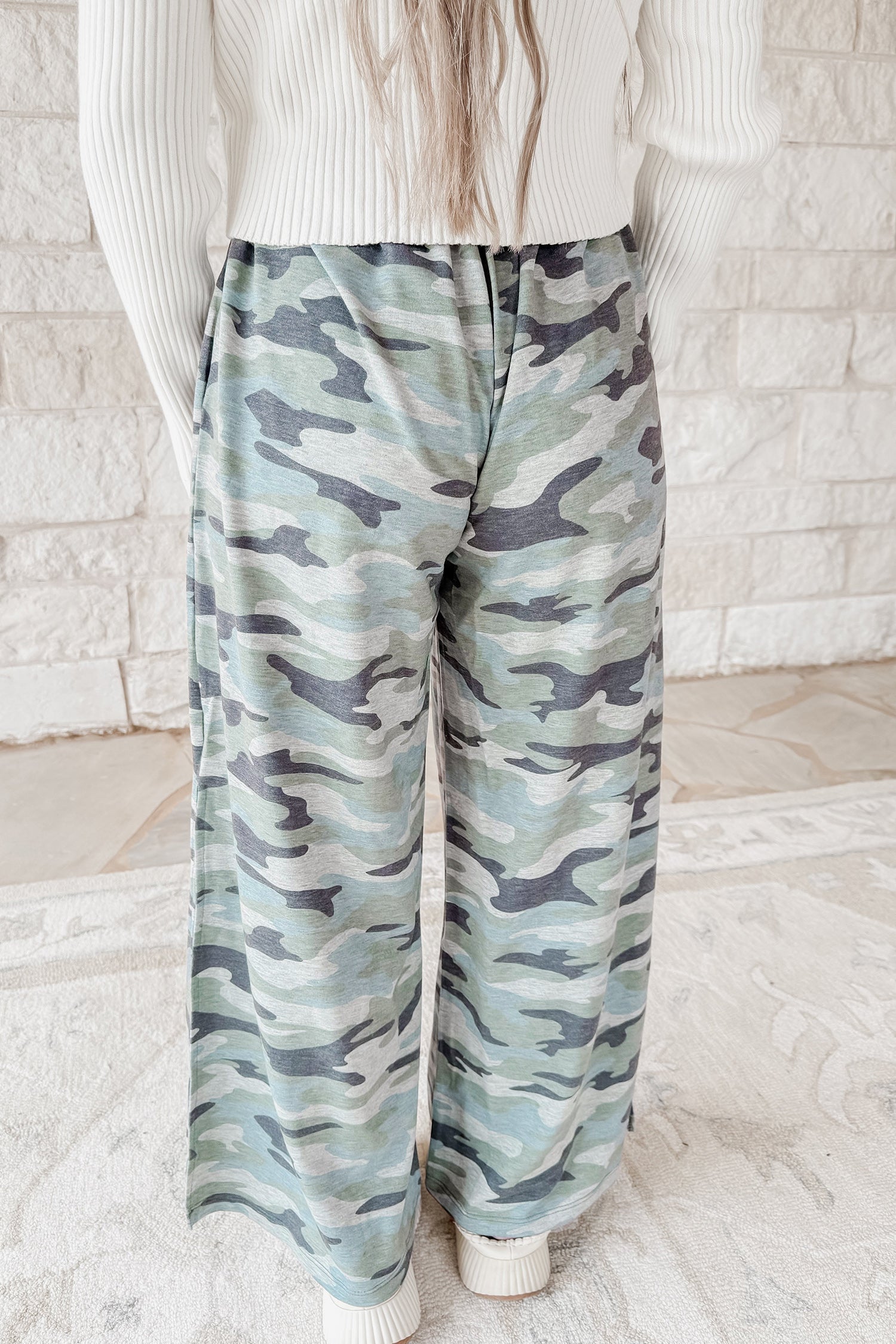 Camo Wide-Leg Tie Elastic Waist Everyday Pants in Green