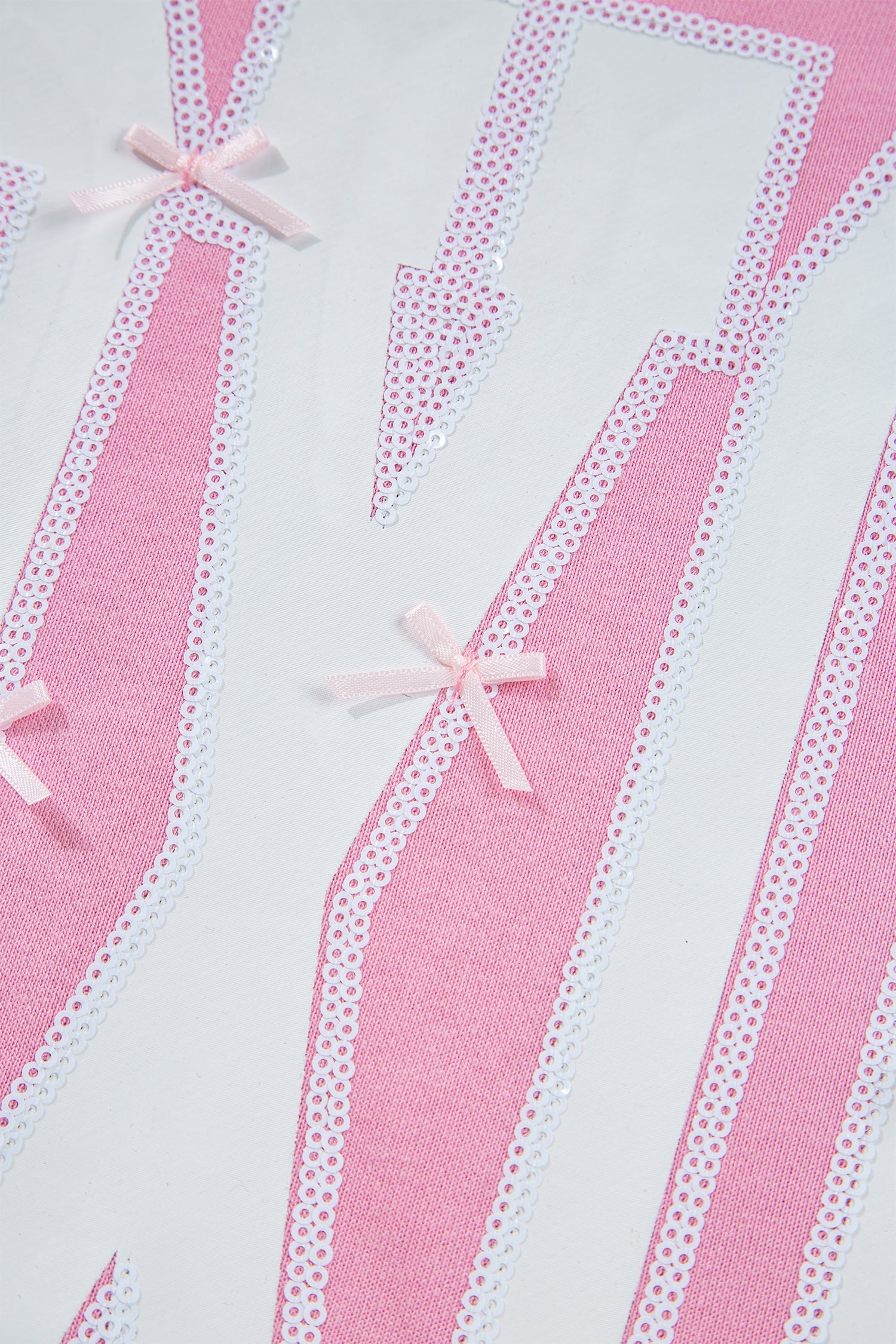 Bow Sequin XOXO Letter Graphic Exposed Seam Baggy Sweatshirt