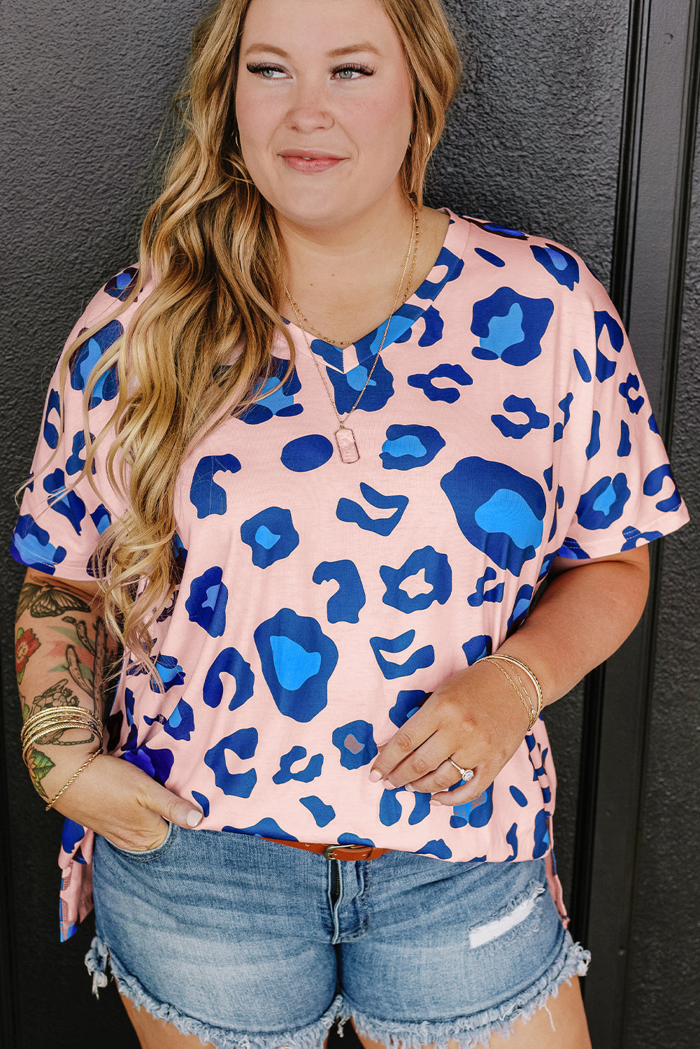 Women's V Neck Plus Size Leopard-Print Print Tee