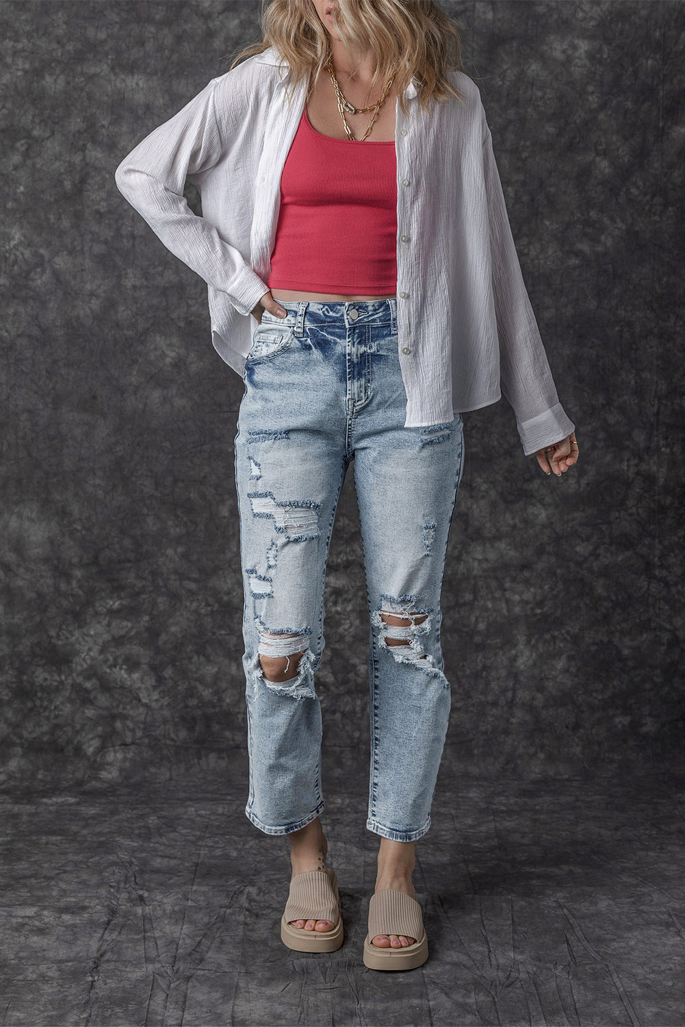 Women's Light Wash Frayed High-Rise Jeans