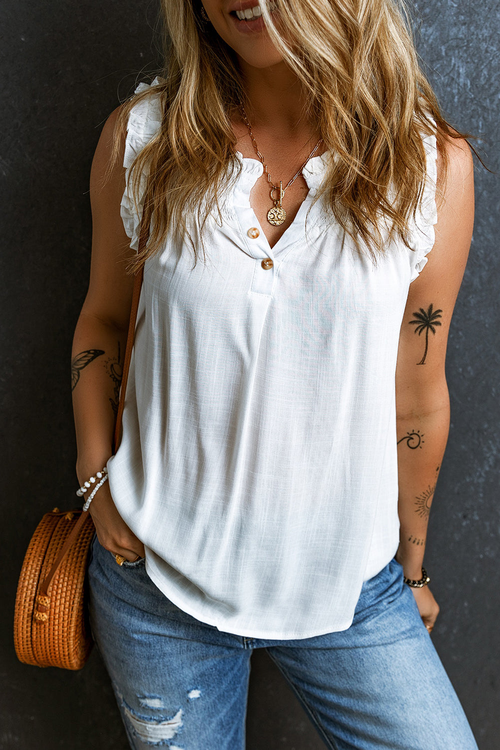 Women's Button Split Ruffle-Trimmed Trim Tank Top