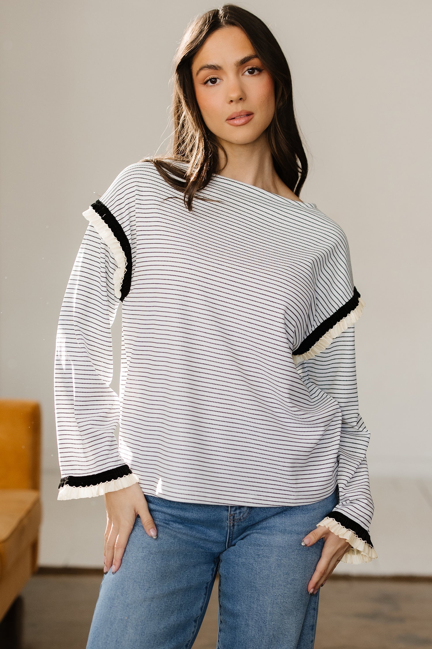 Loose Everyday Stripe Everyday Long-Sleeved Top in White