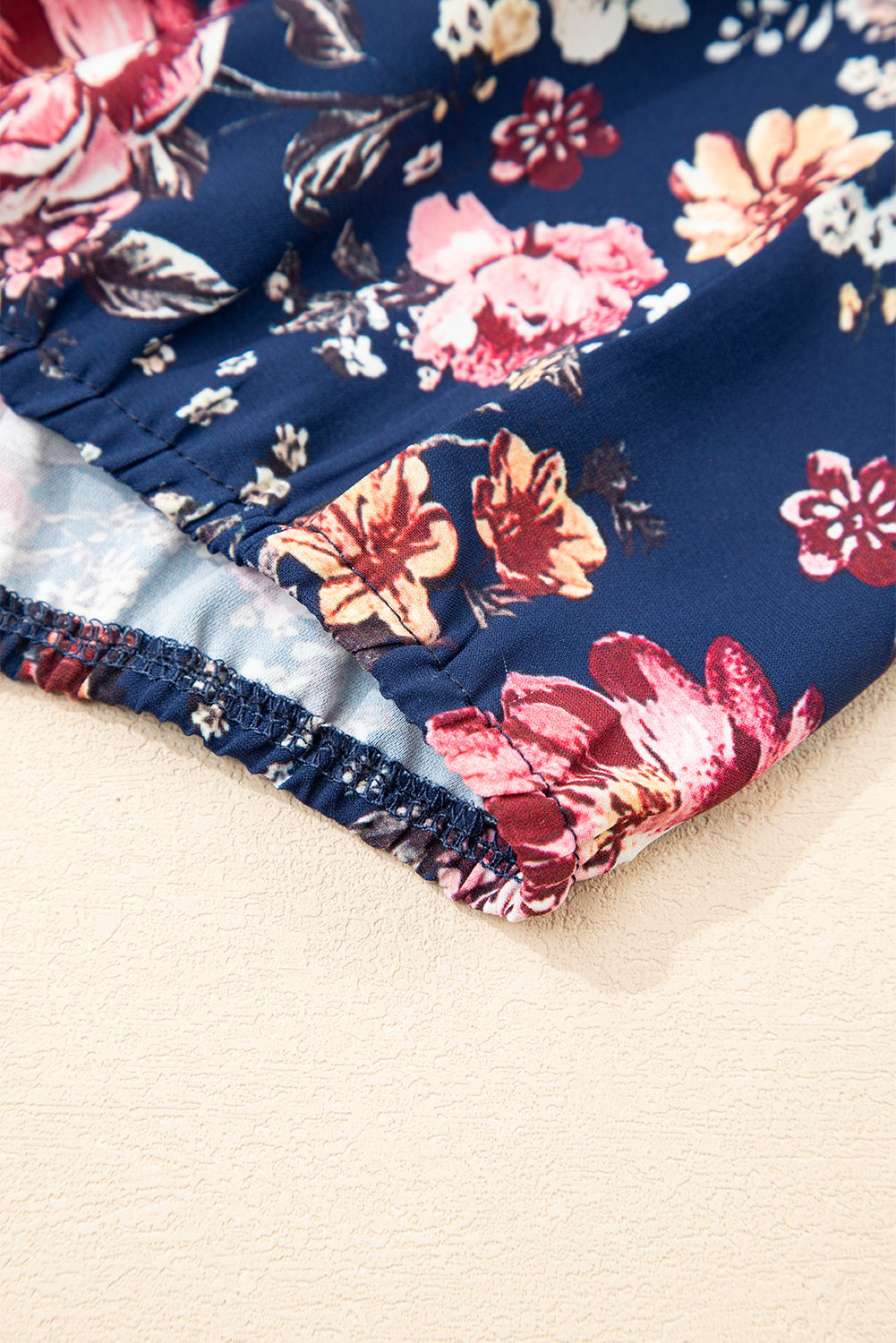 Short-Sleeved Scoop Floral Scoop Neck Everyday Blouse