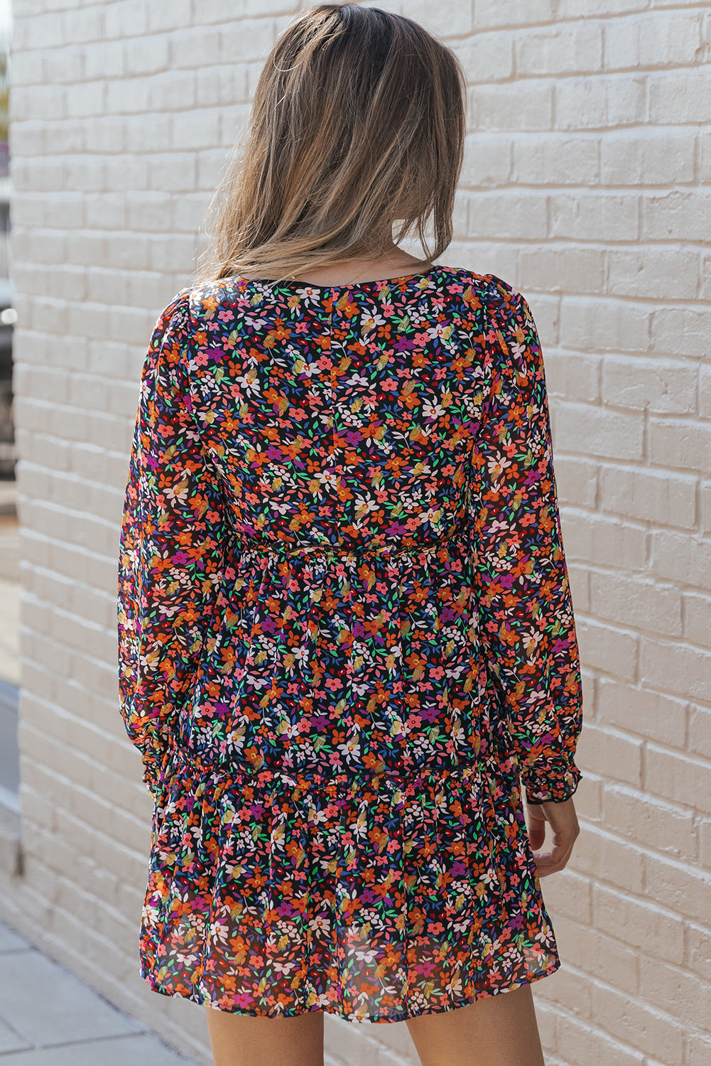 Women's Floral Dresses Featuring Wrapped V Neckline
