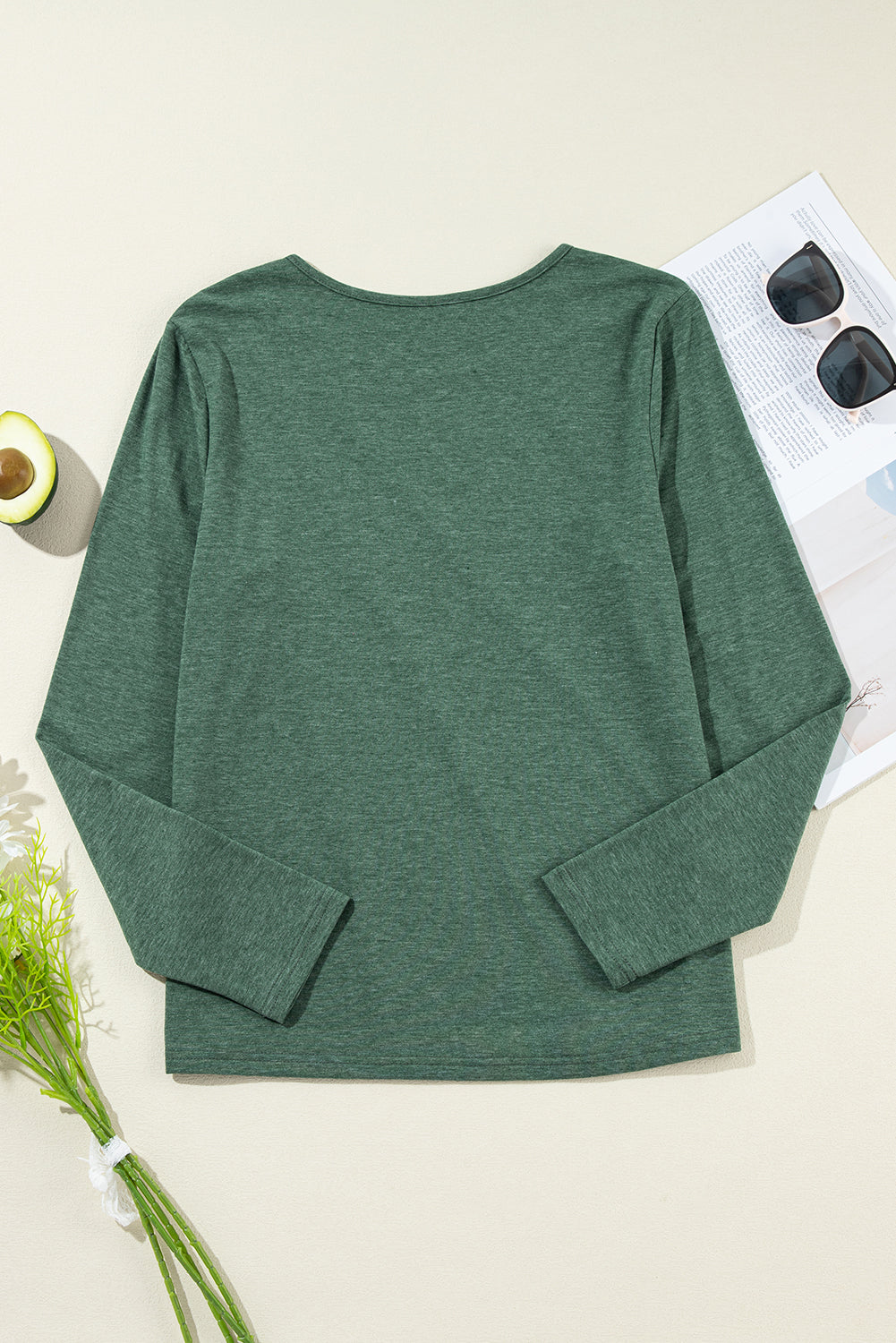 Detail Asymmetric Seam Solid Long-Sleeved Top in Green