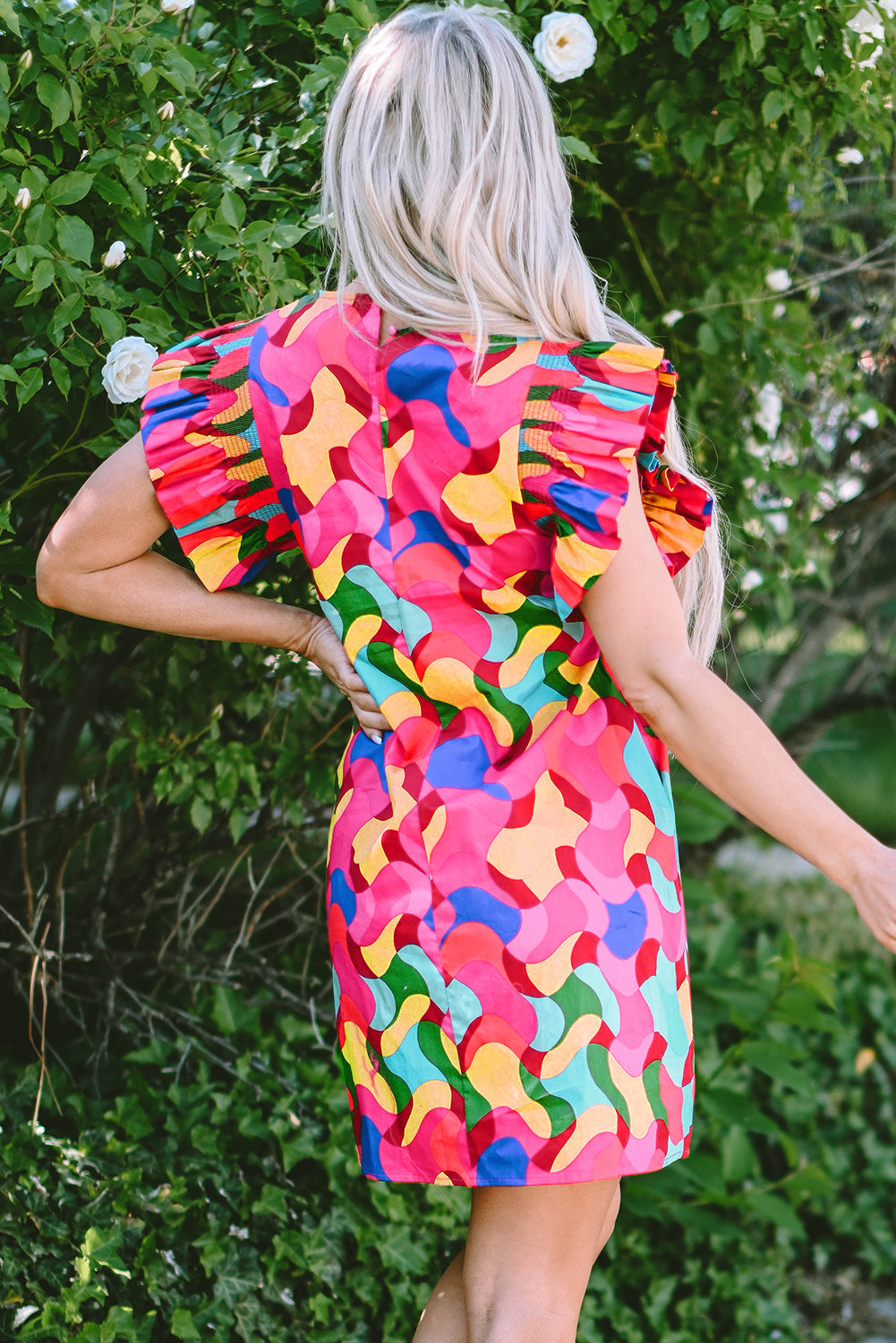 Women's Dress Featuring Shift Abstract Ruffle-Trimmed Sleeve