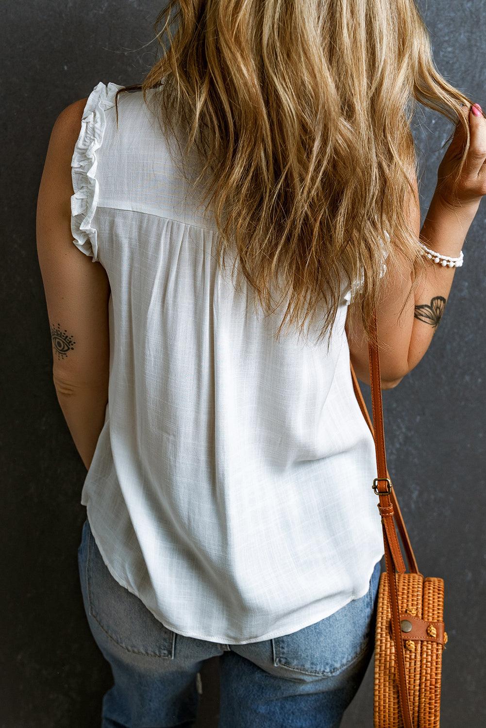 Women's Button Split Ruffle-Trimmed Trim Tank Top