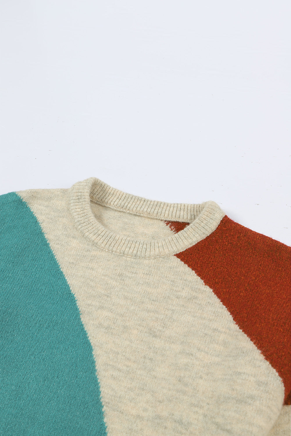 Women's Sweater with Rib-Knitted Trim Round Neck