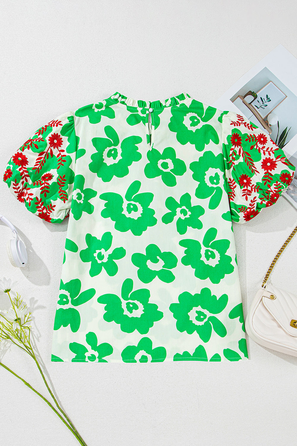 Green Contrast Embroidered Floral Blouse