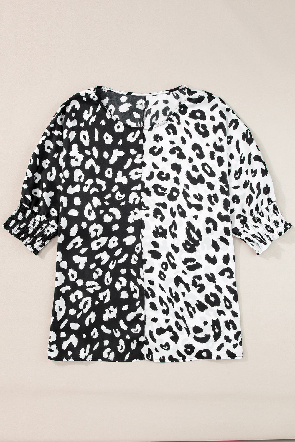 Women's Blouse with Plus Size Contrast Leopard-Print