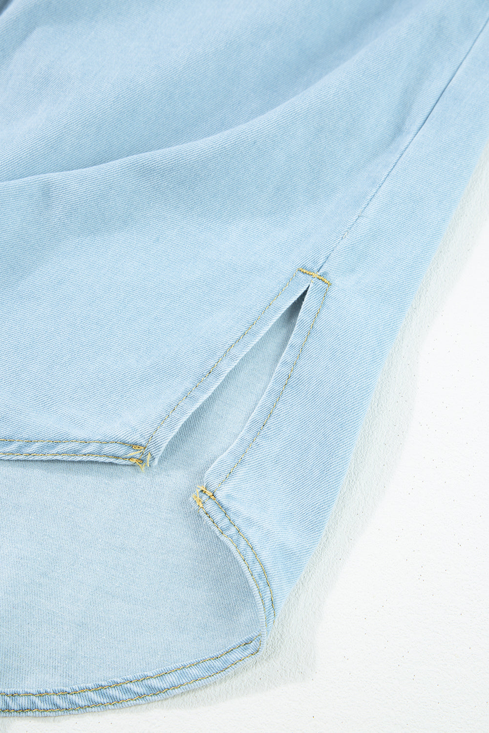 Women's Shirt with Rounded Hem Flap Pockets