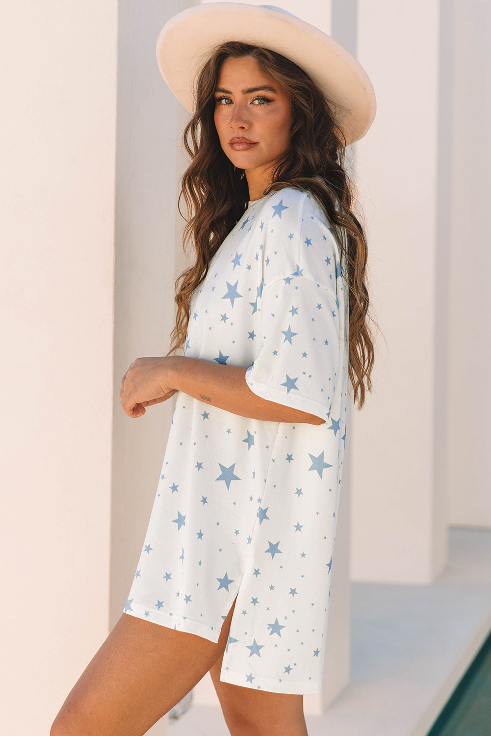 Stars Print Drop-Shoulder Roomy T Shirt with Slits