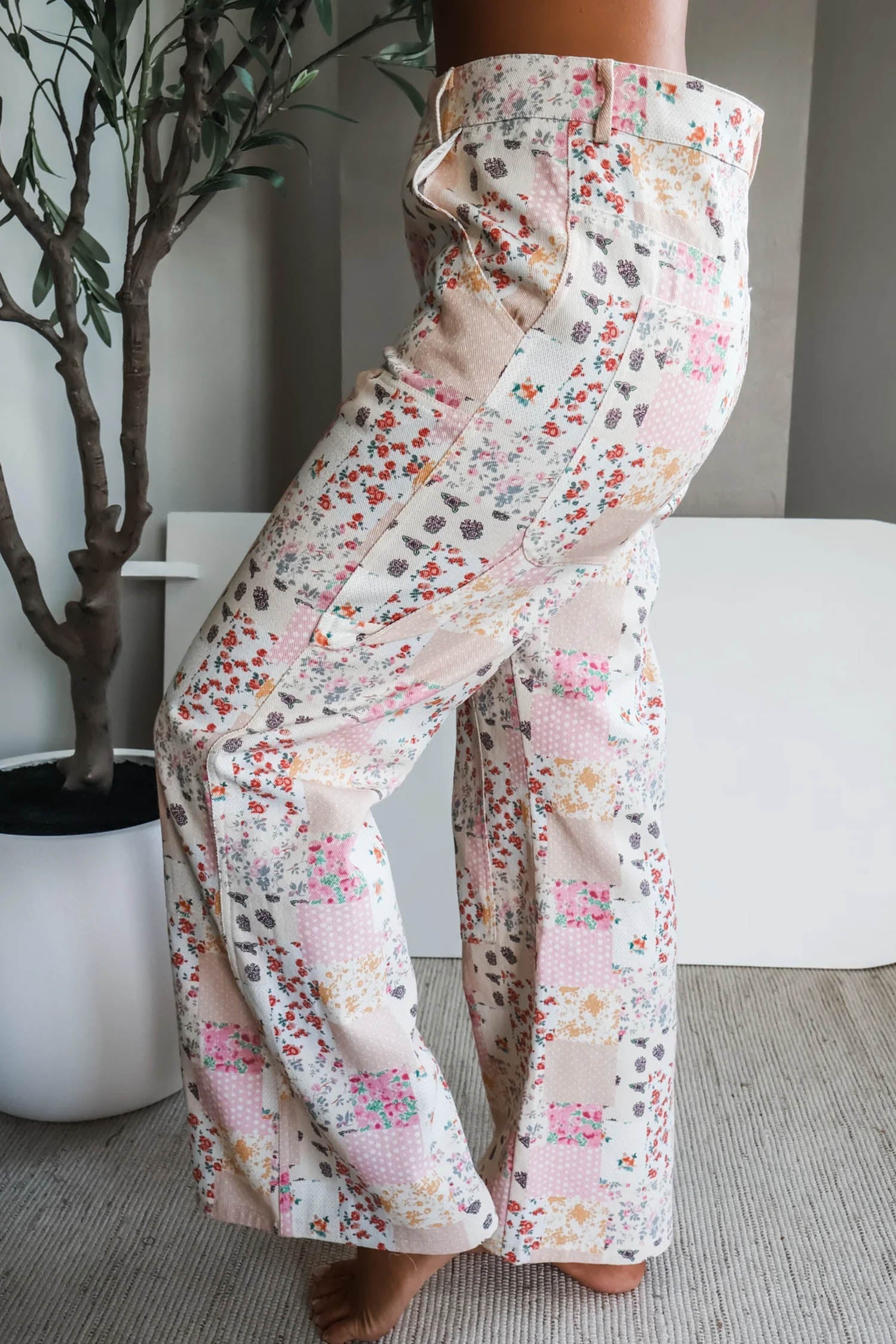 Patchwork Wide-Leg Floral Wide-Leg Full Length Jeans in Pink