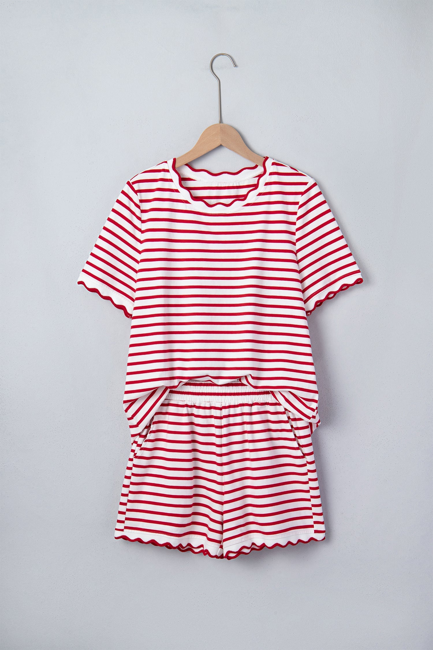Cute Red Stripe Scallop Trim Everyday Top 2pcs Short Set