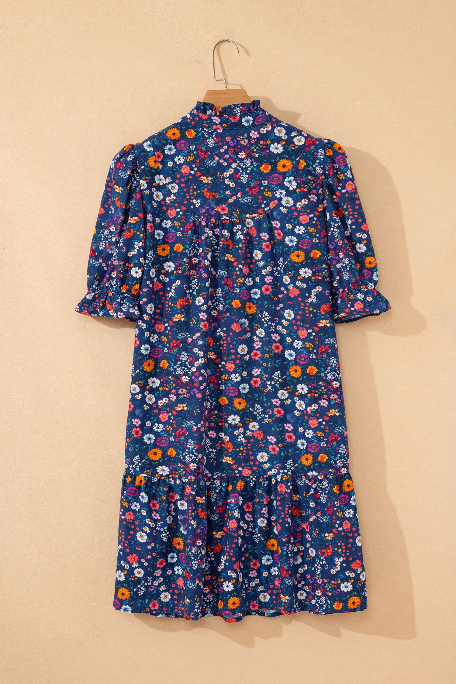 Floral Wild Daisy Split Neck Short Puff Sleeve Mini Dress in Blue