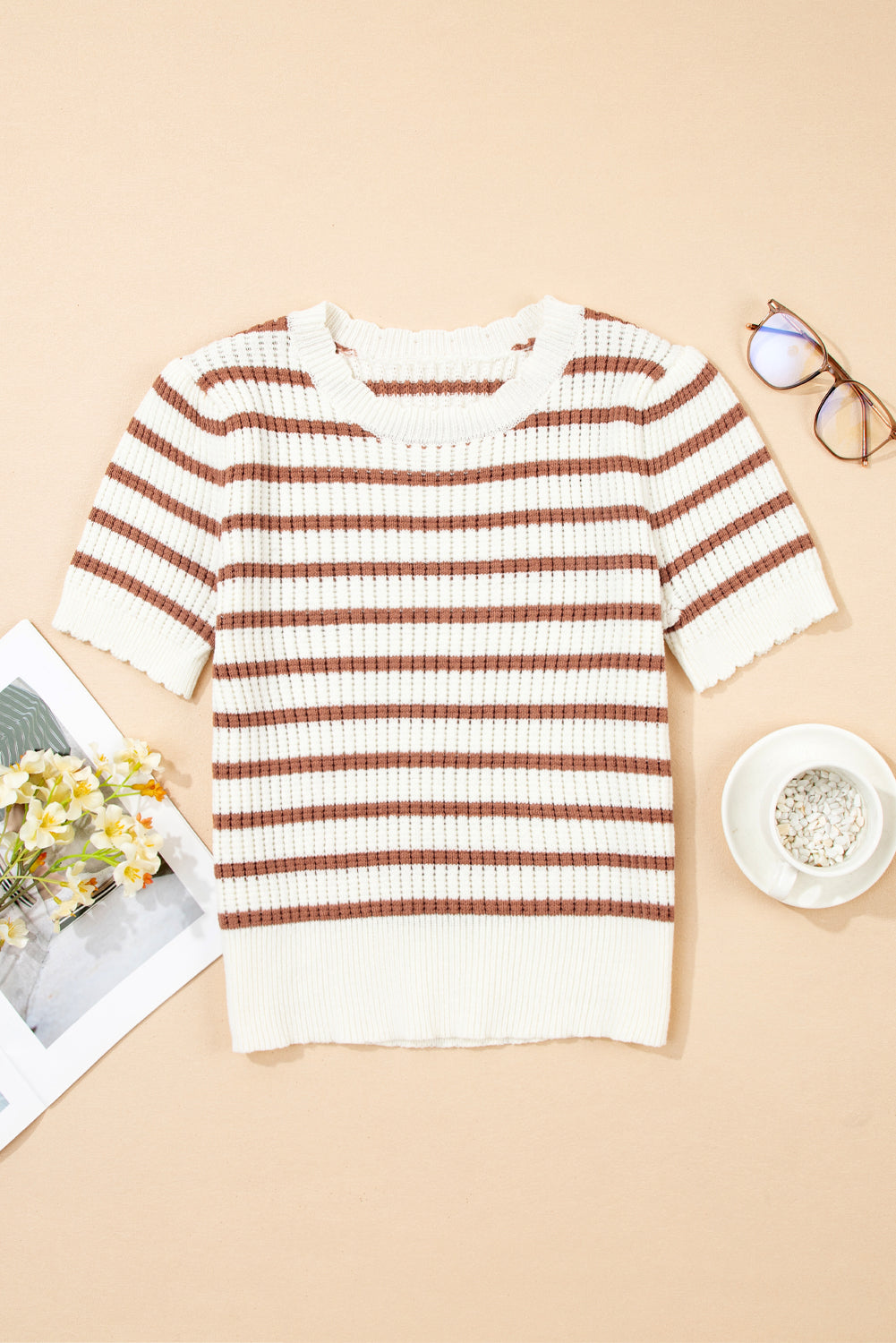 Scalloped Round-Neck Short-Sleeved Knit Top