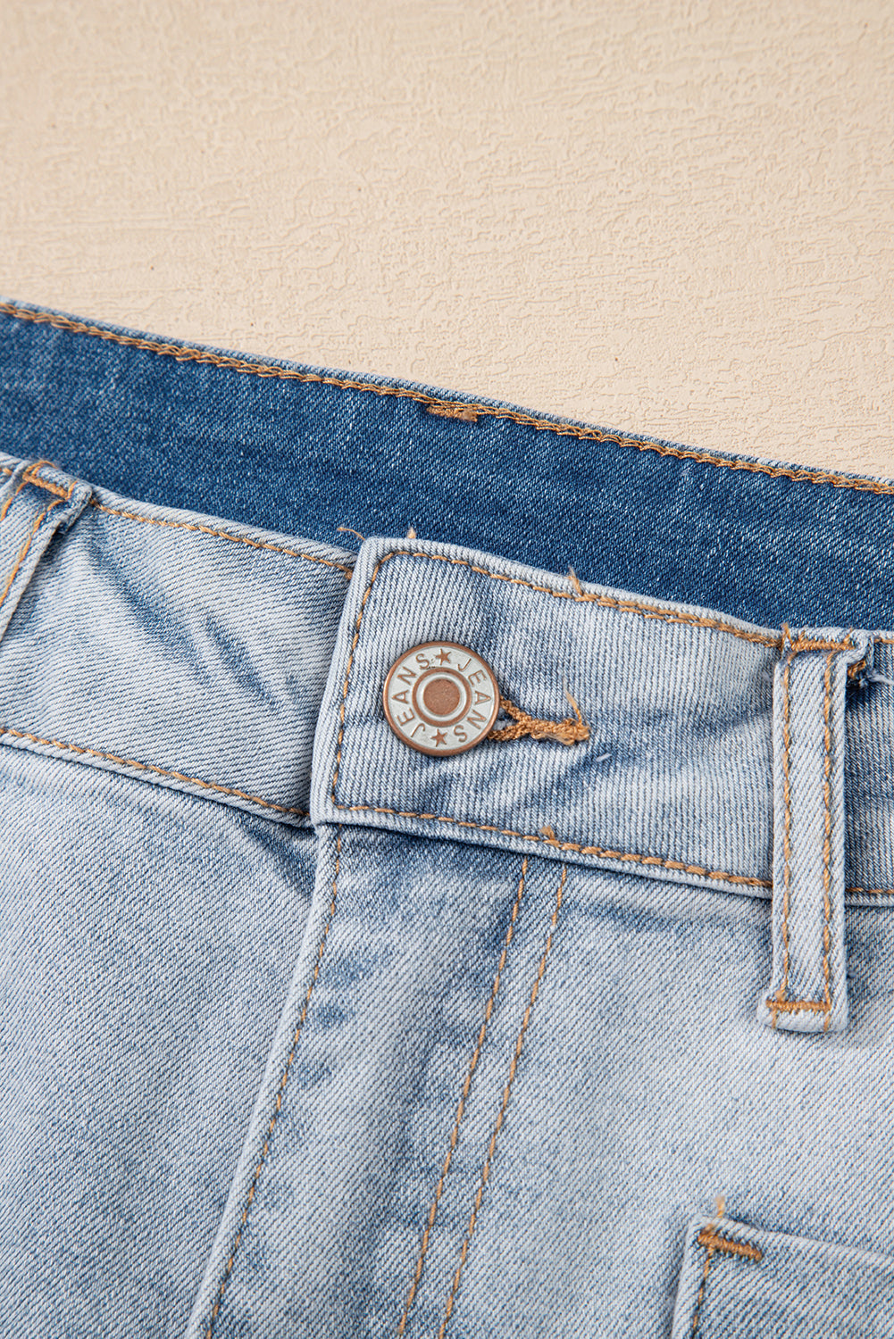 High Light Wash Rise Denim Shorts in Beau Blue
