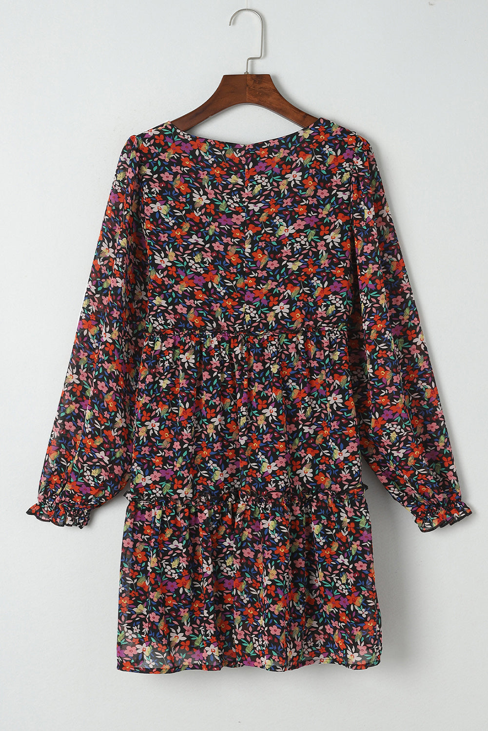 Women's Floral Dresses Featuring Wrapped V Neckline