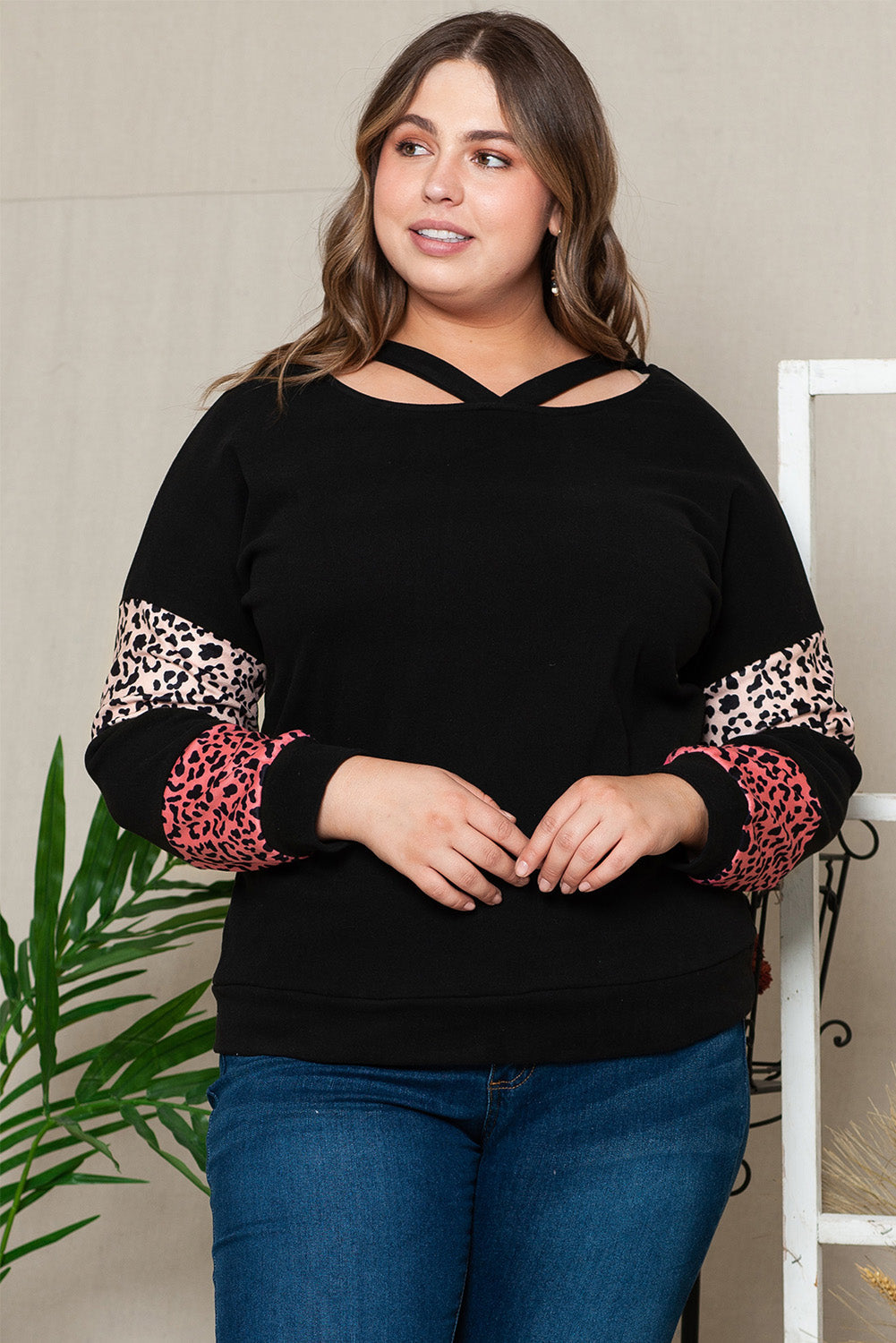 Women's Top Featuring Plus Size Leopard-Print Patchwork Strappy Neck
