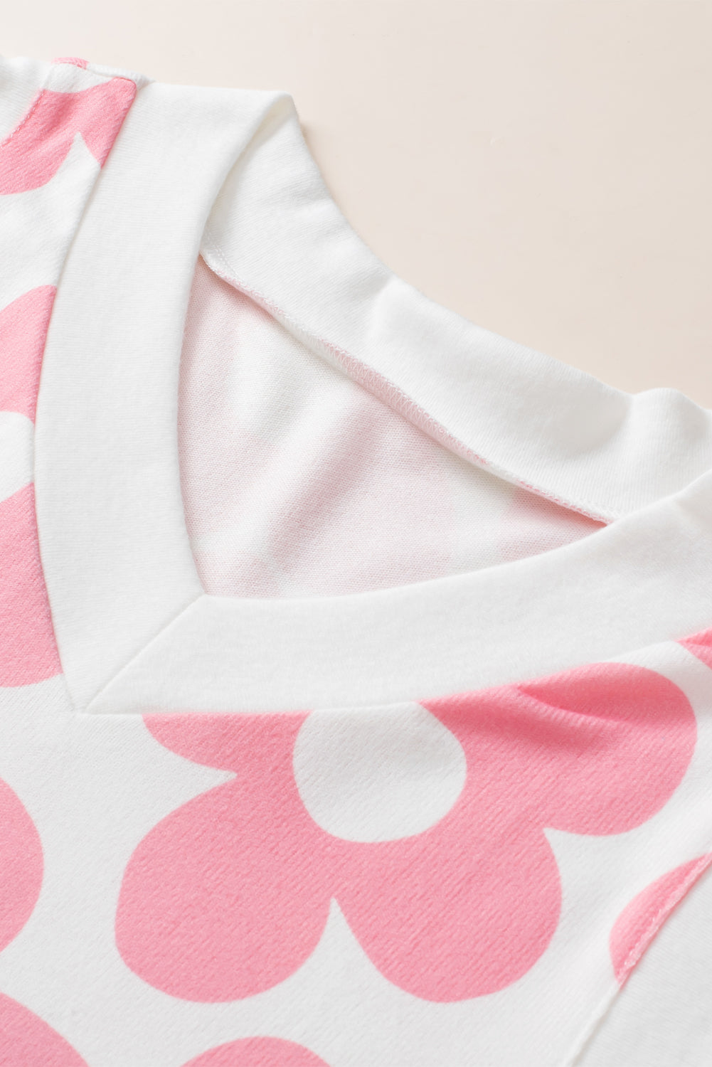 Women's Tank Top Featuring V Neck Cute Flower Knitted
