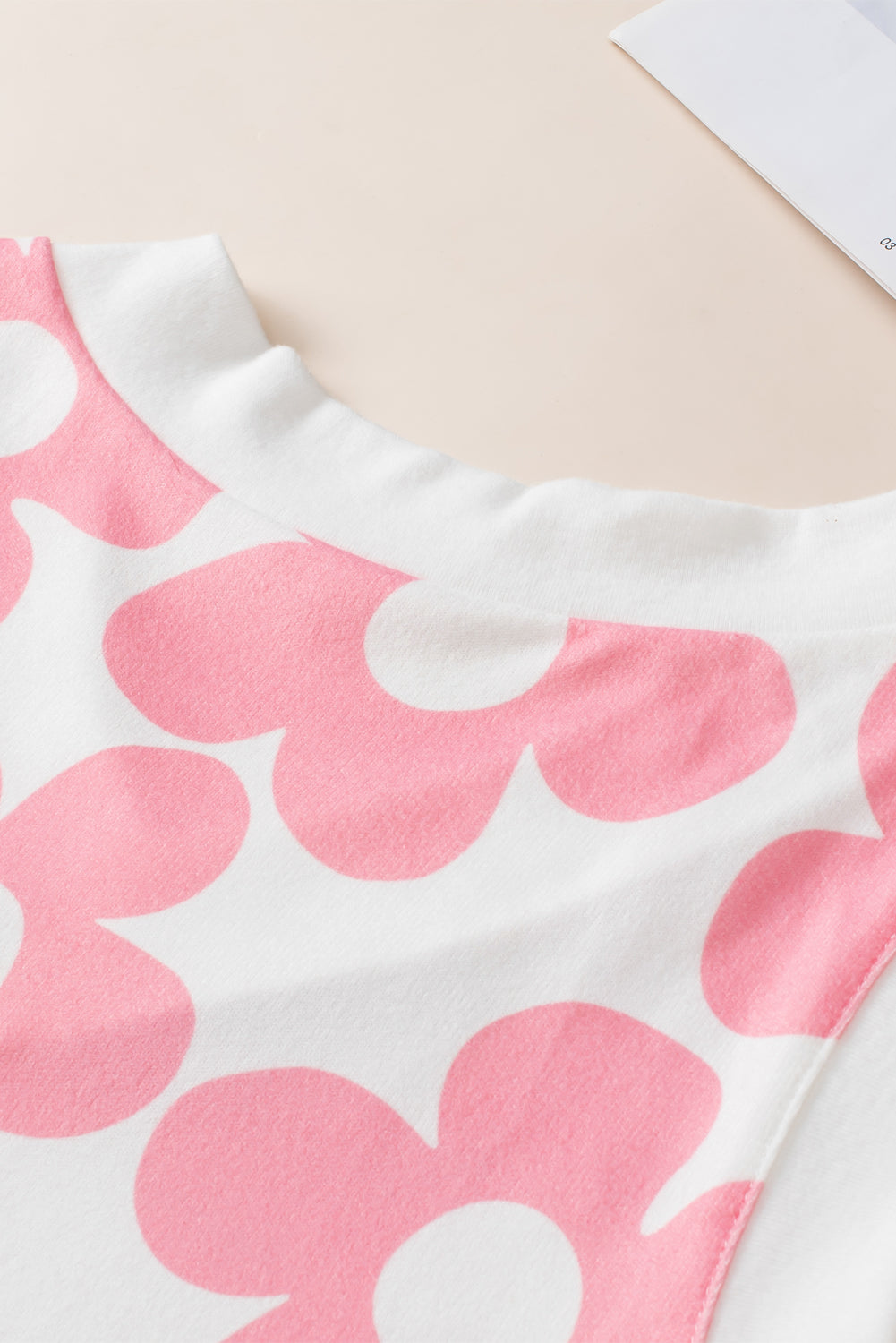 Women's Tank Top Featuring V Neck Cute Flower Knitted