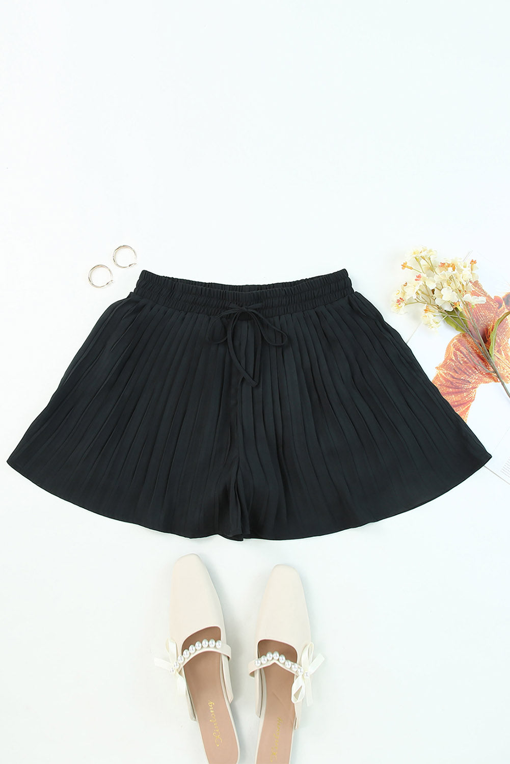 Women's Shorts with Drawcord Waist Flowy Pleat-Detail