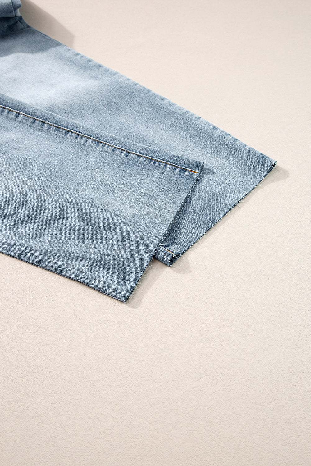 Women's Acid Wash Raw Edge Straight Jeans