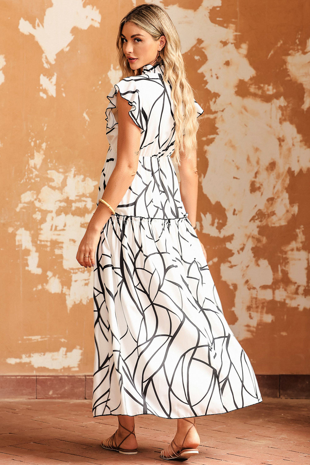 Women's Ruffle-Trimmed Abstract Vein V Neck Maxi Dress