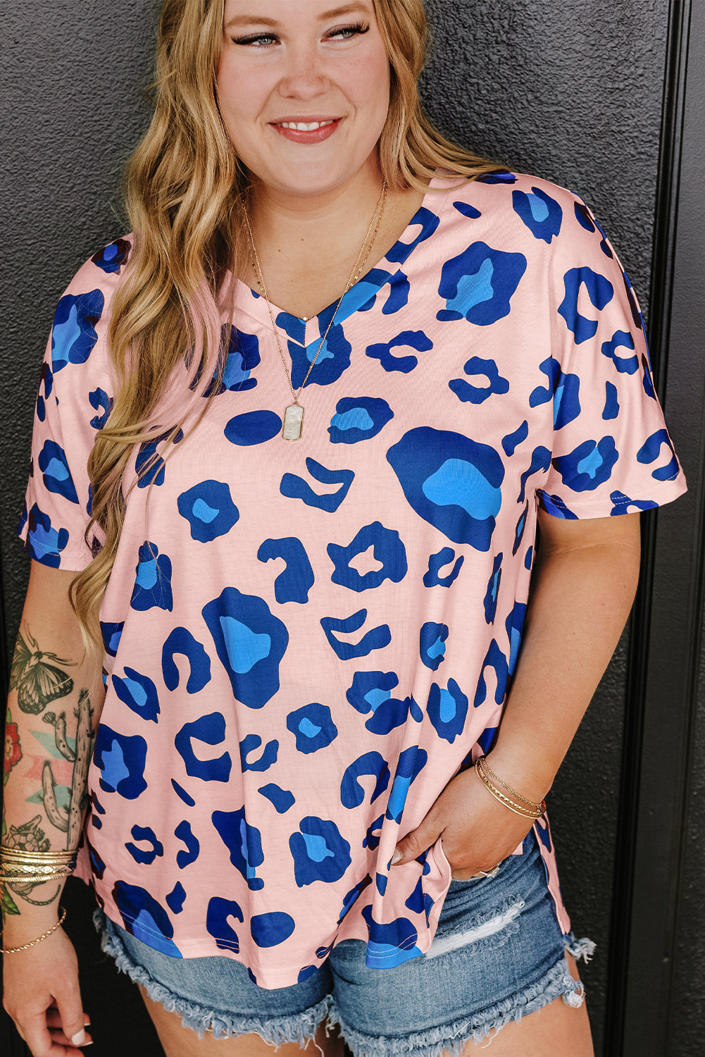 Women's V Neck Plus Size Leopard-Print Print Tee