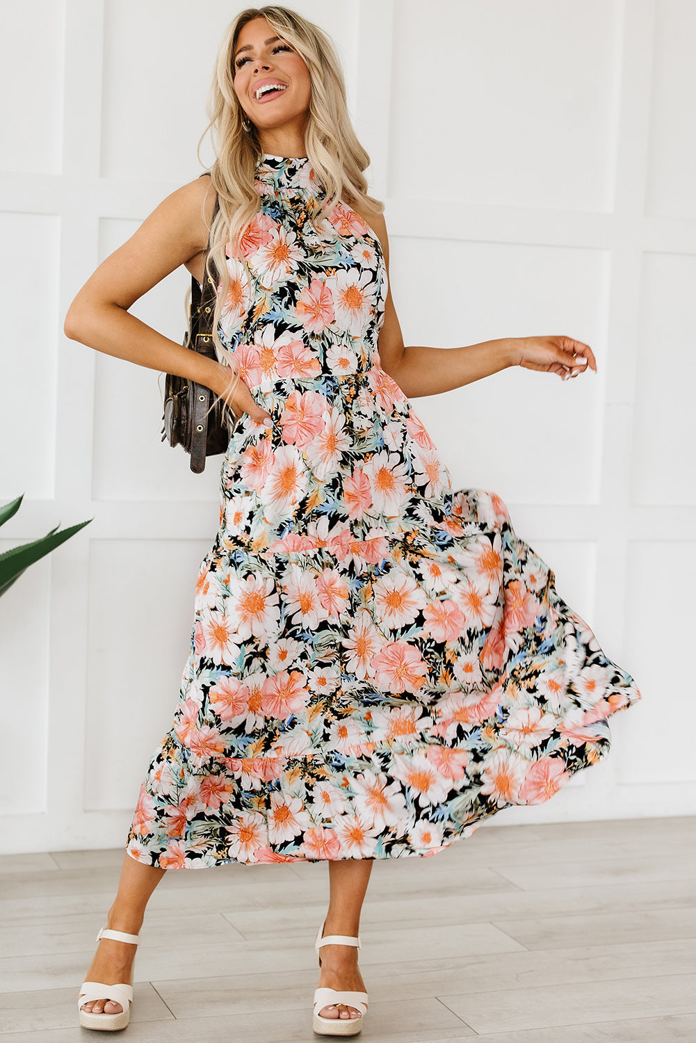 Women's Bohemian Floral-Print Knotted Halter Maxi Dress
