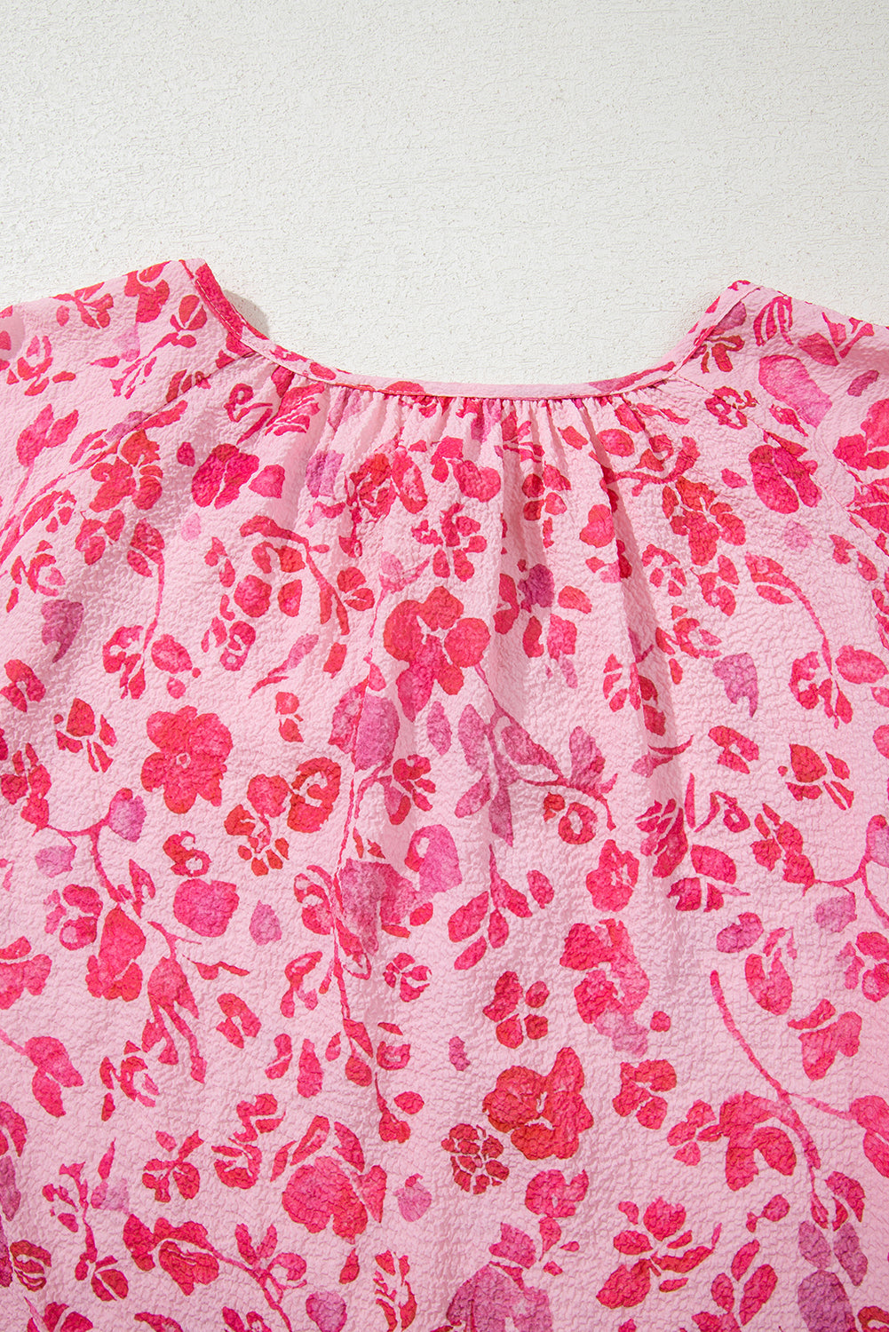 Sleeve Floral Puff Split Neck Lightweight Blouse