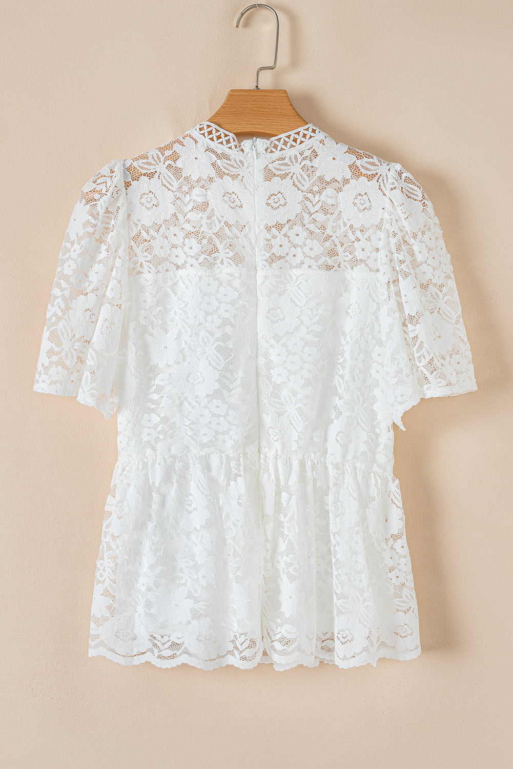 Chic White Short Sleeve Scalloped Floral Lace Peplum Blouse