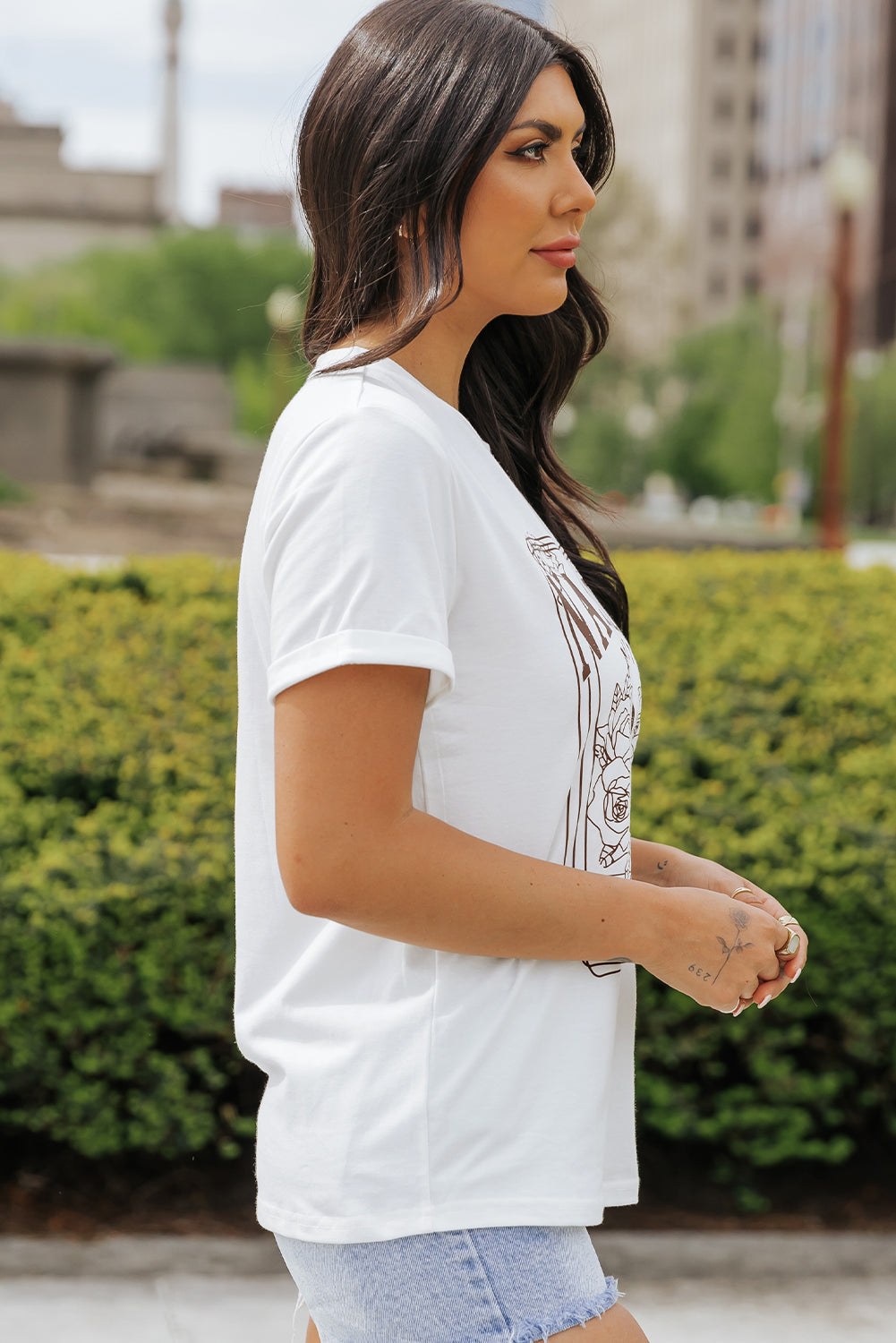 Women's NASHVILLE MUSIC CITY Graphic-Print Crew Neck Tee